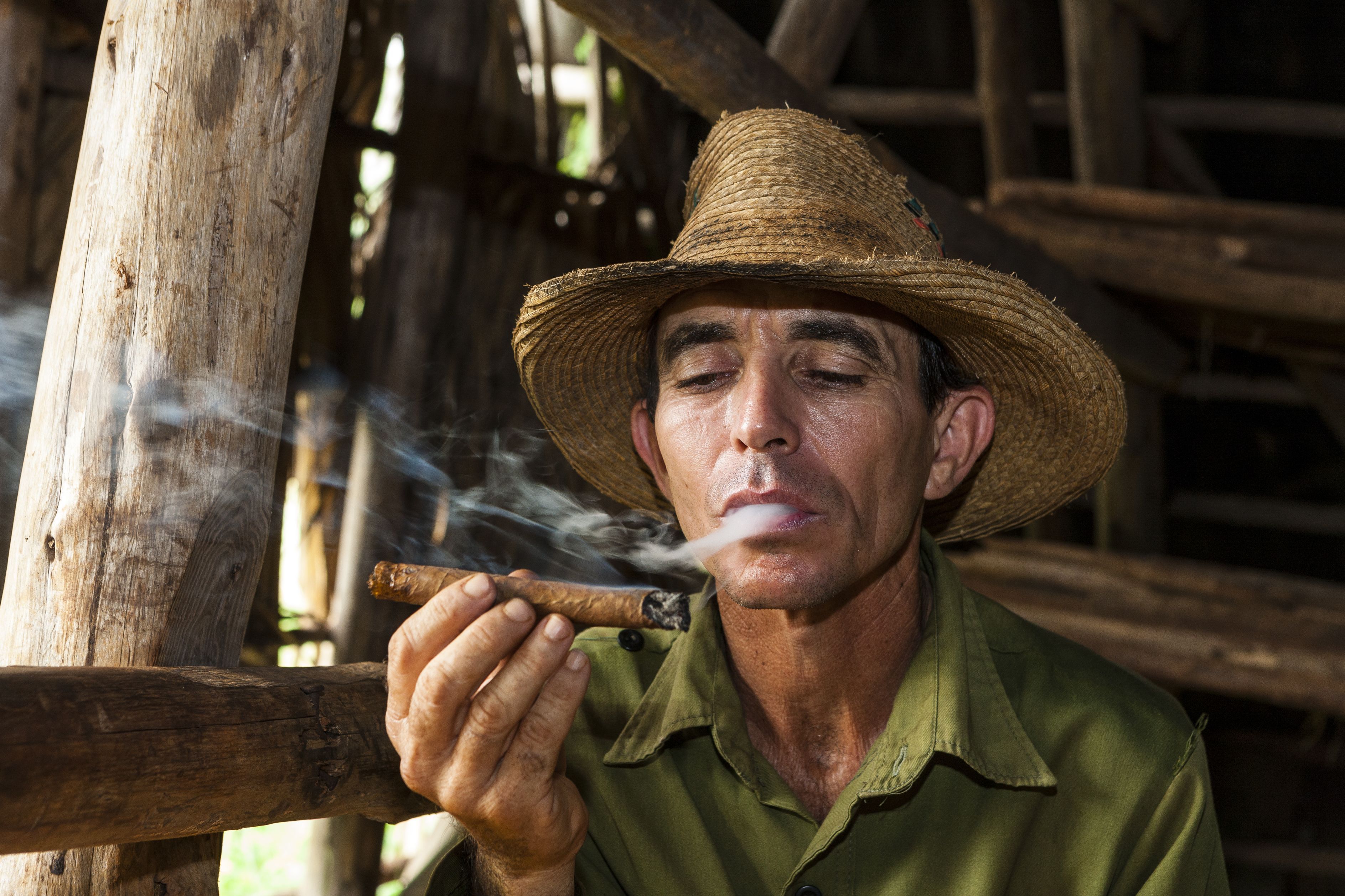 Újra szabadon lehet kubai szivart és rumot bevinni az Egyesült Államokba