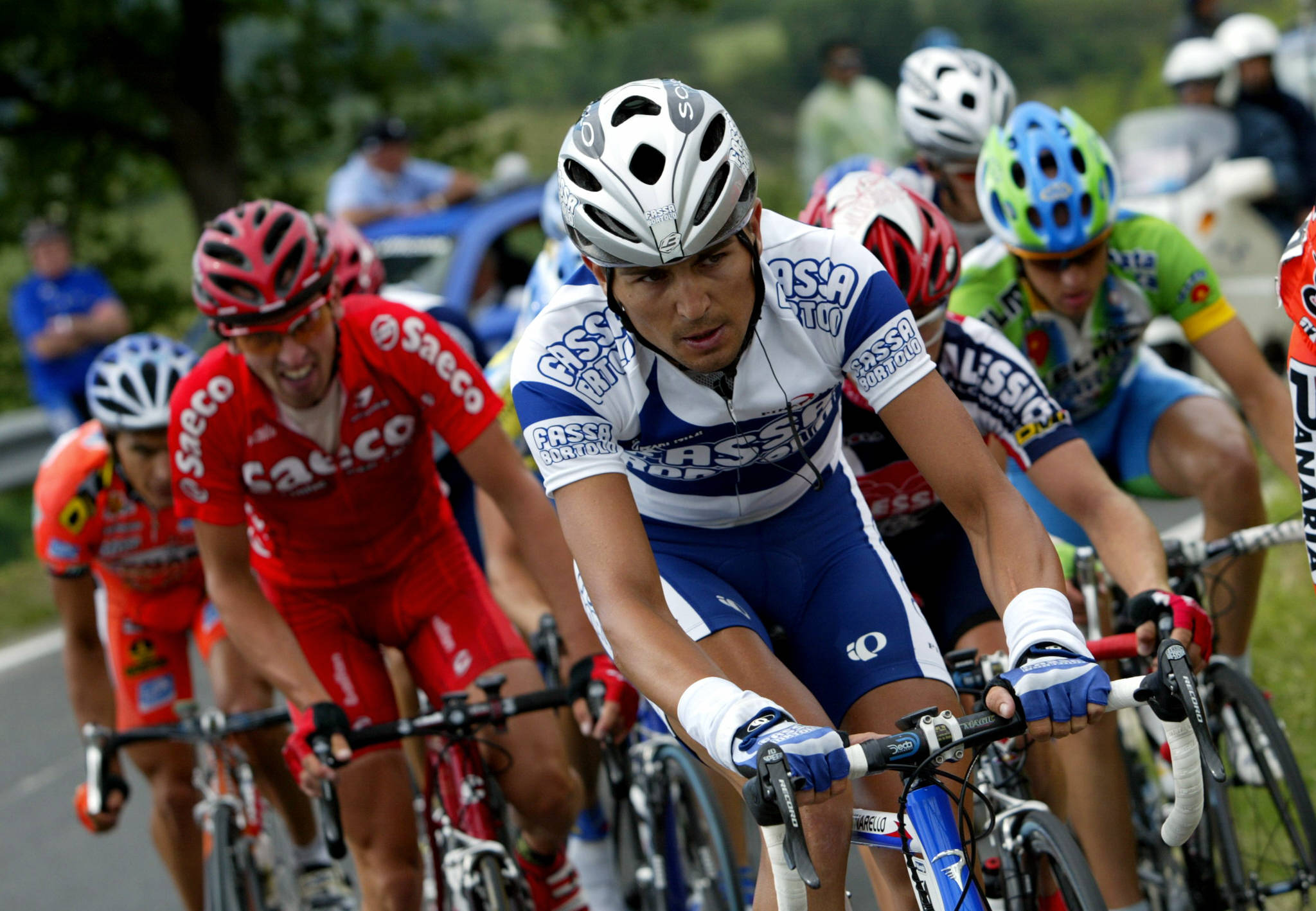 Mobilboltot próbált kifosztani az egykori Vuelta-győztes