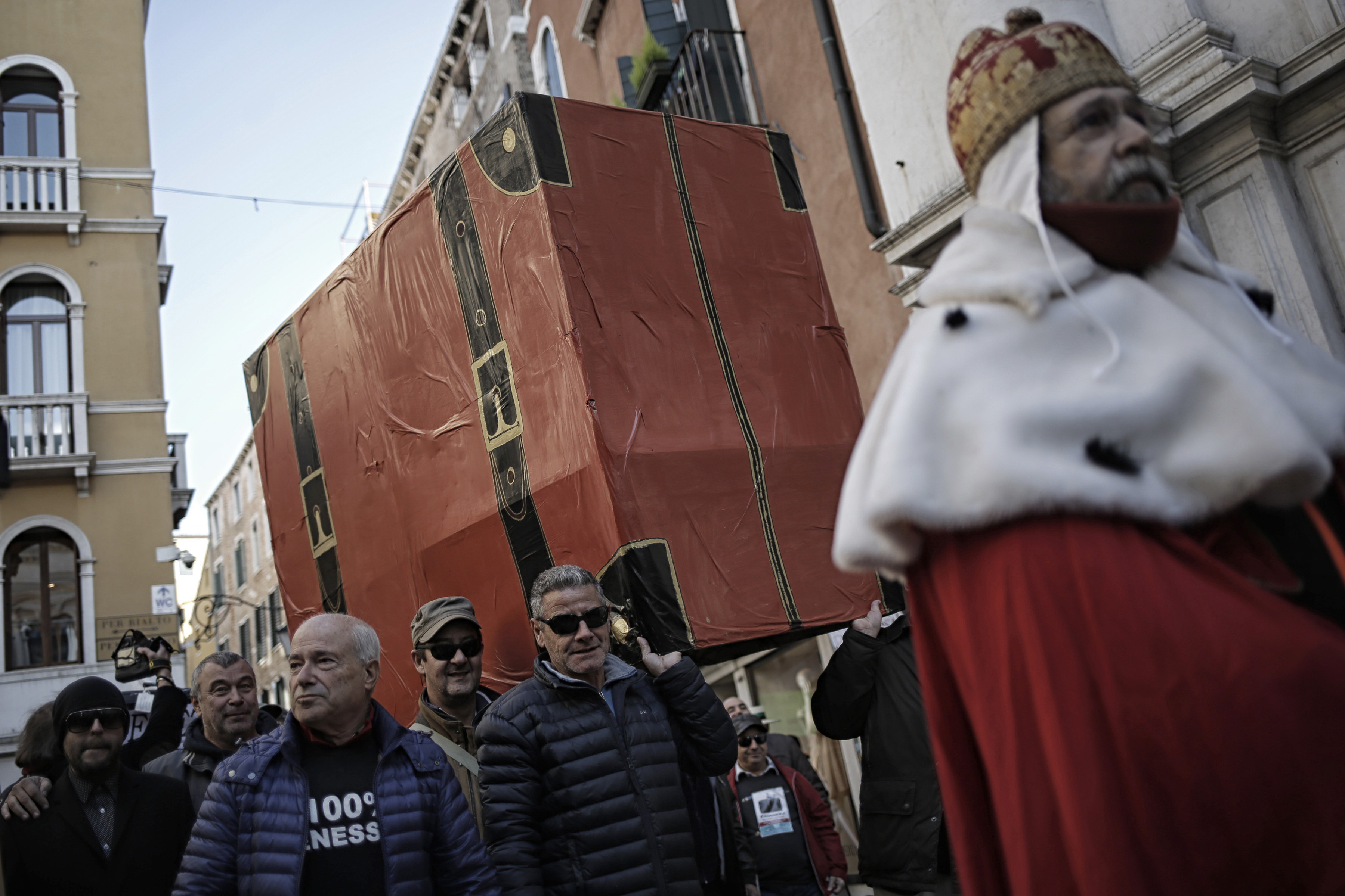Városuk elvesztése miatt tiltakoztak a velenceiek