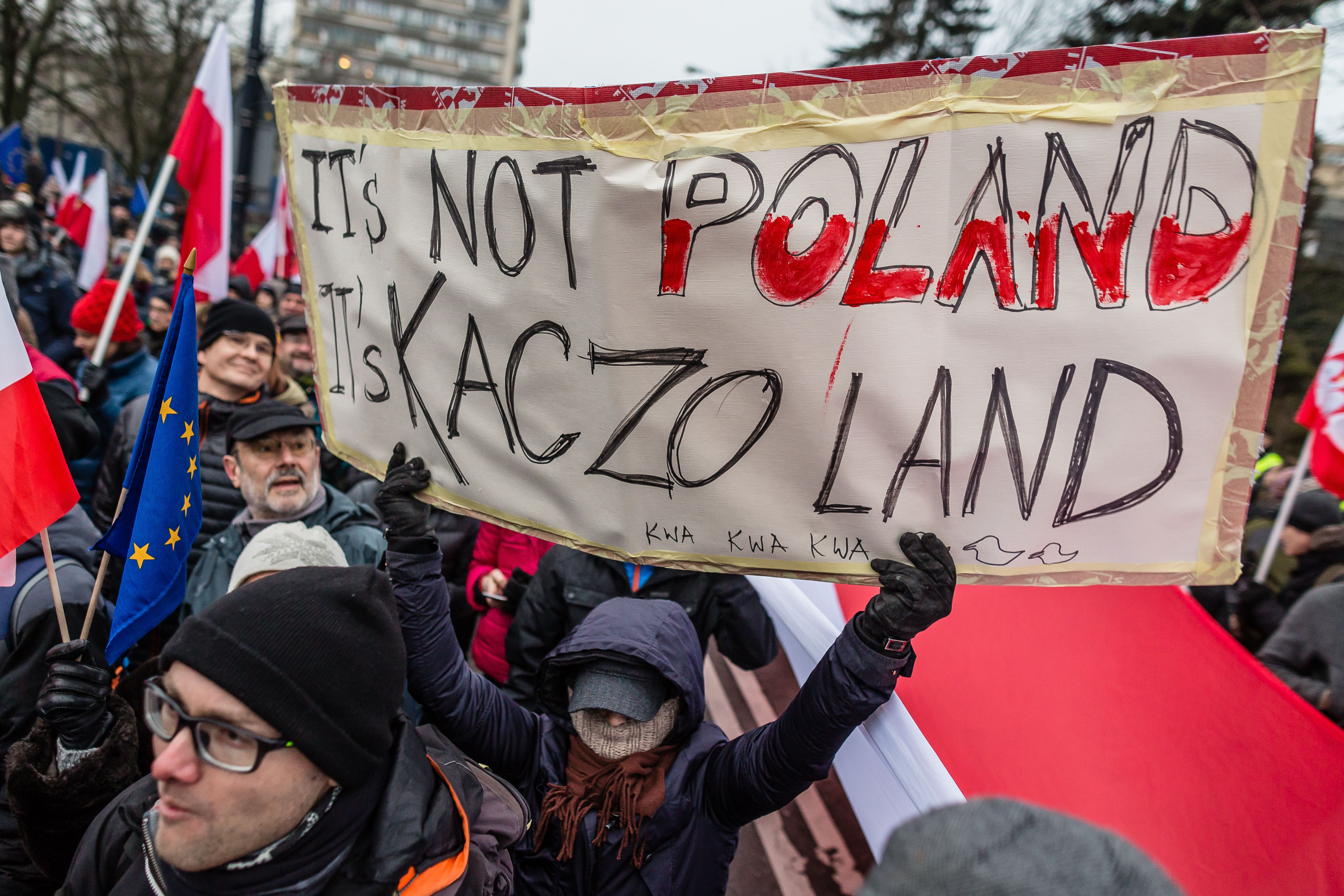 Több napos tüntetéssorozatra hívja támogatóit a lengyel ellenzék