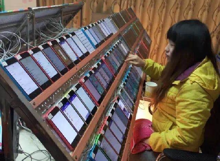 Ez a kínai lány épp pénzért juttat fel alkalmazásokat az Apple legnépszerűbb alkalmazásai közé