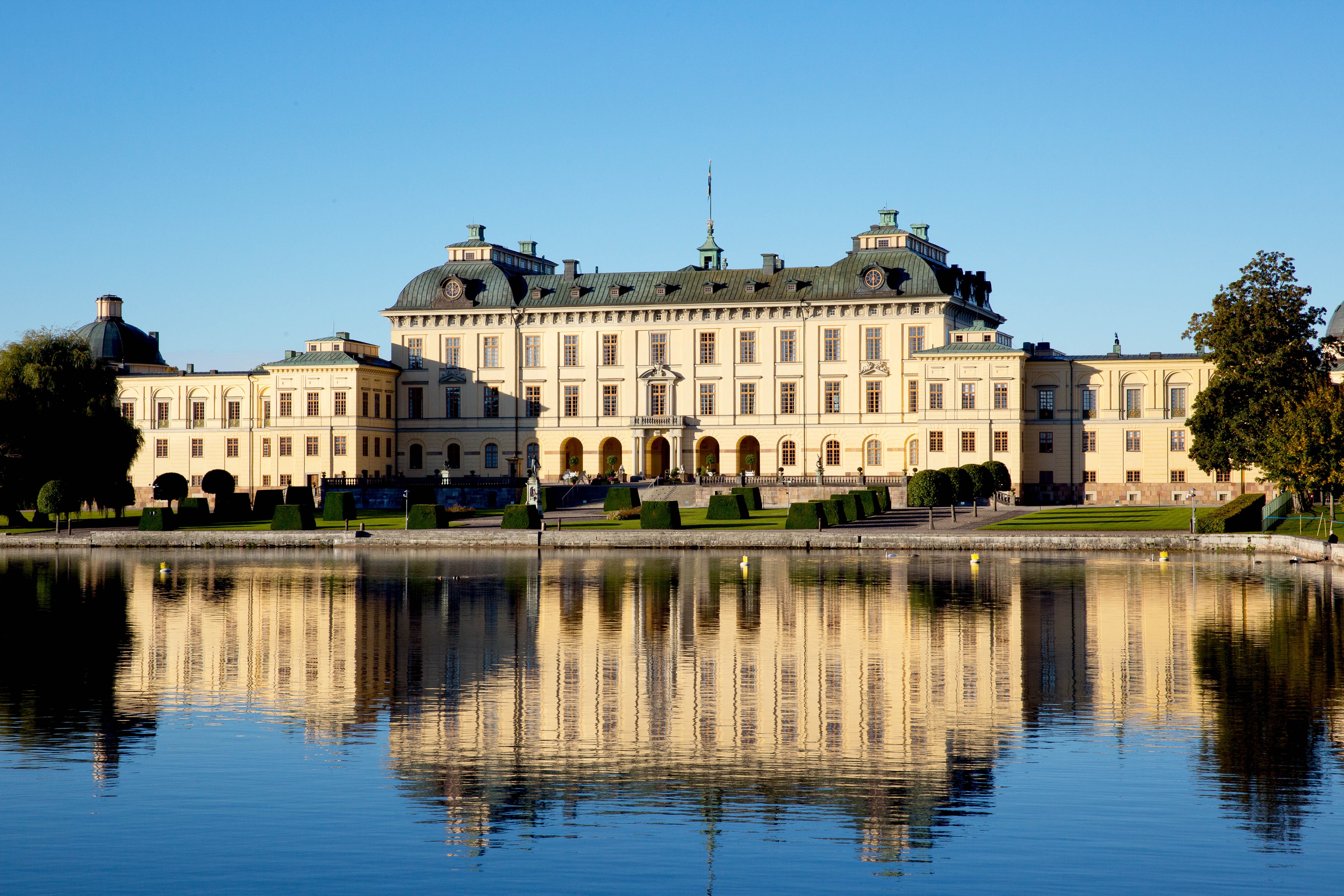 Szilvia királyné szerint szellemek lakják a svéd királyi palotát