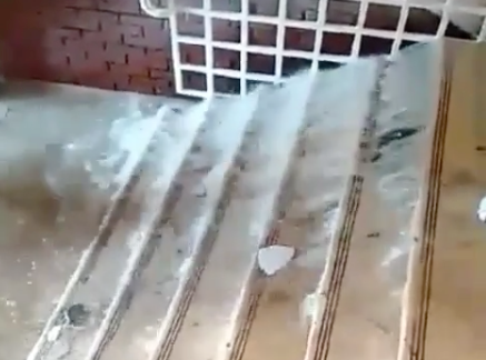 Megfagyott vízcső miatt volt özönvíz egy budai gimnáziumban