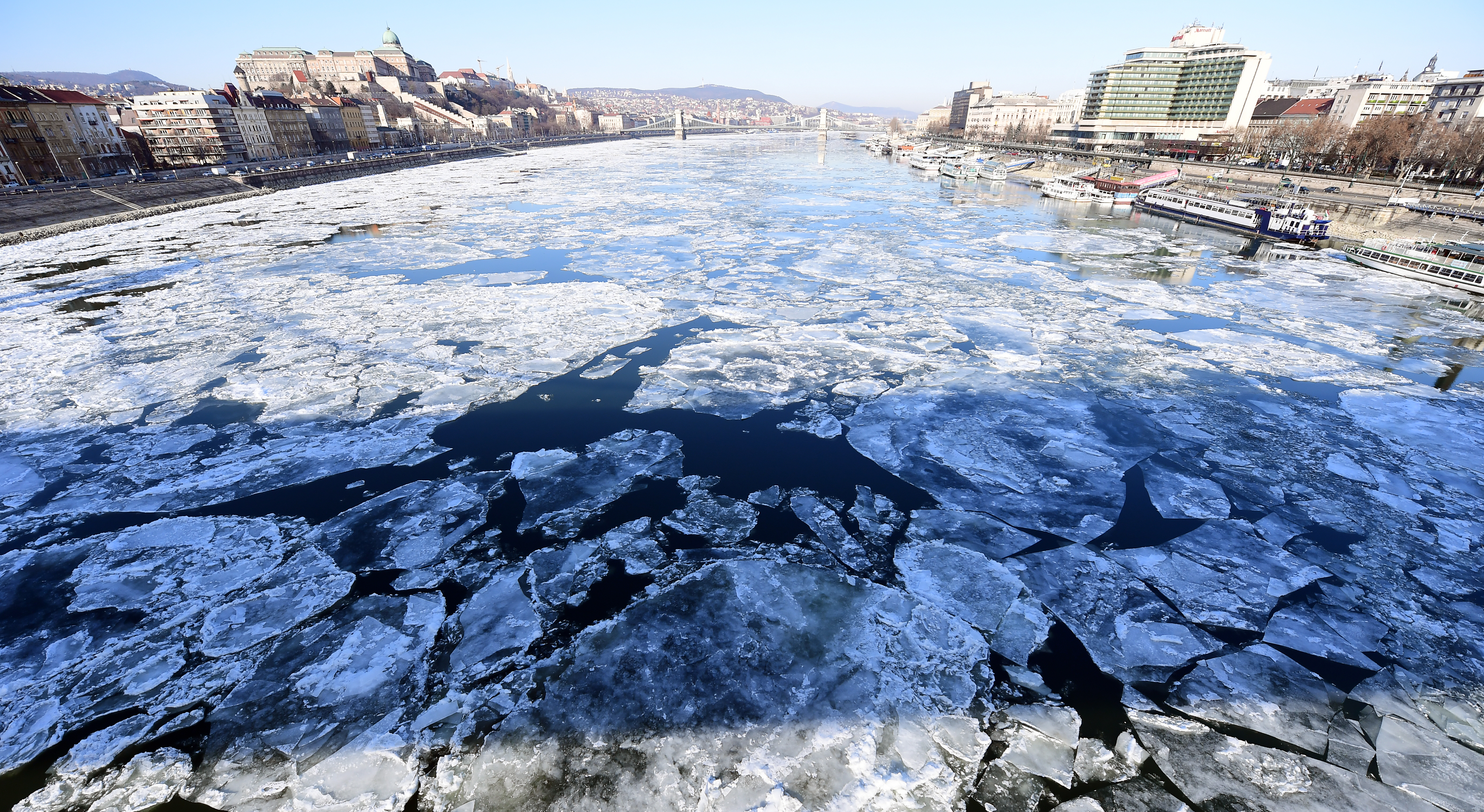 Nice ice baby!!4 Még a BBC is a budapesti Dunáról áradozik
