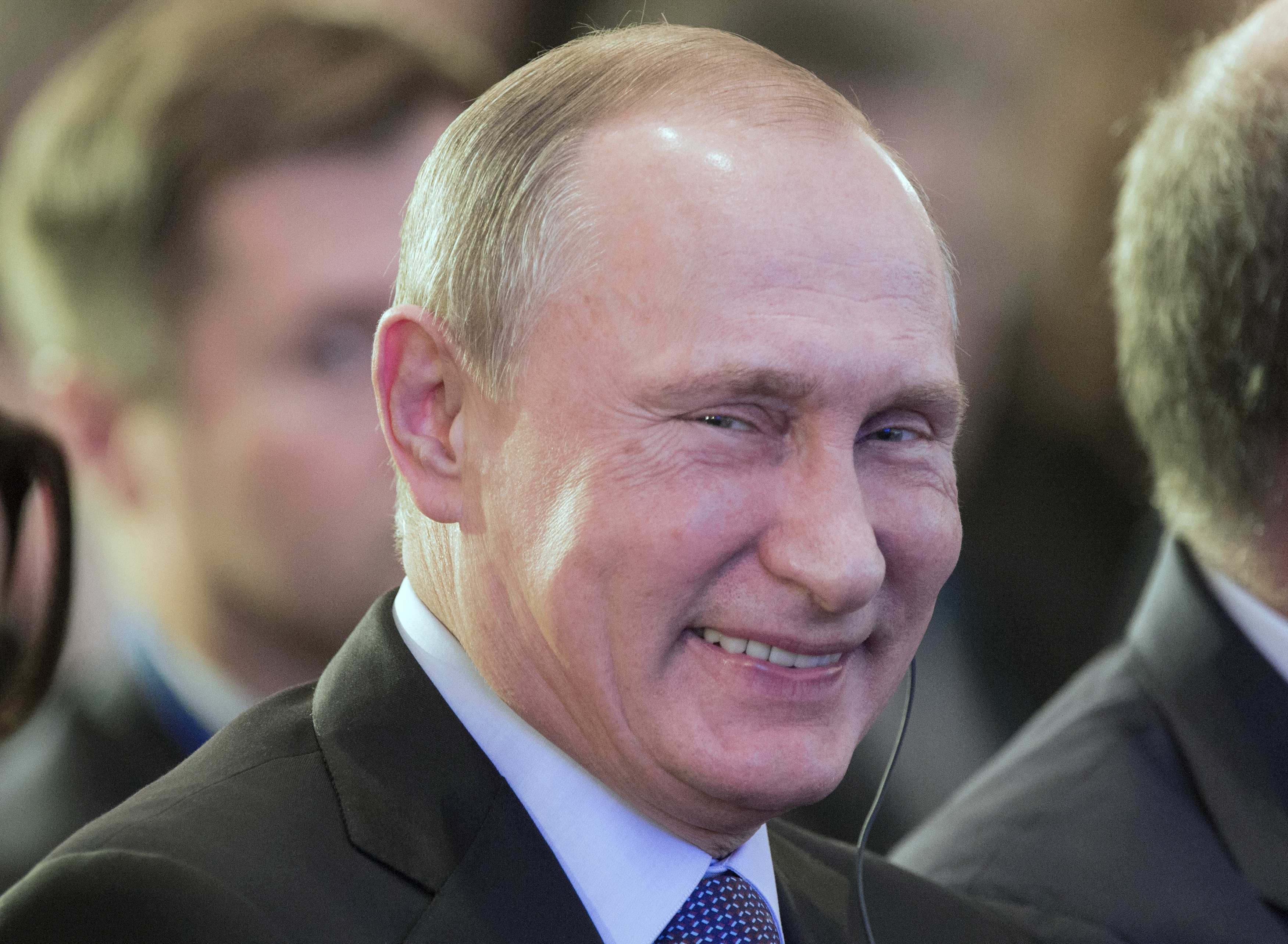 Putyin elismeri, hogy az orosz kurvák a legjobbak a világon, de nem hiszi, hogy Trump miattuk ment Moszkvába