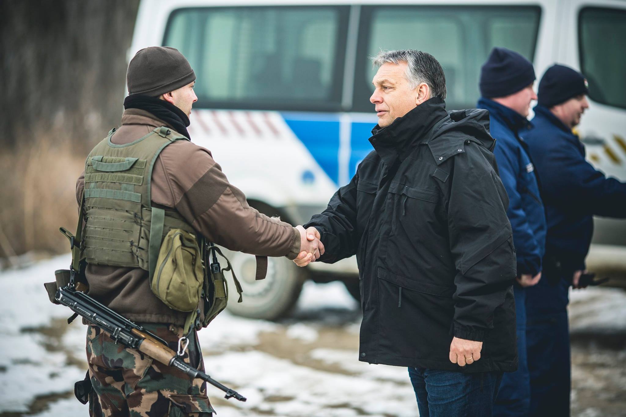 Orbán megtekintette a tavalyelőtti röszkei balhé helyszínét
