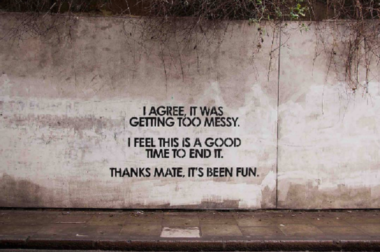 Egy éven át üzengetett egymásnak a graffitis és az önkormányzat egy szürke falért vívott brutális háborúban