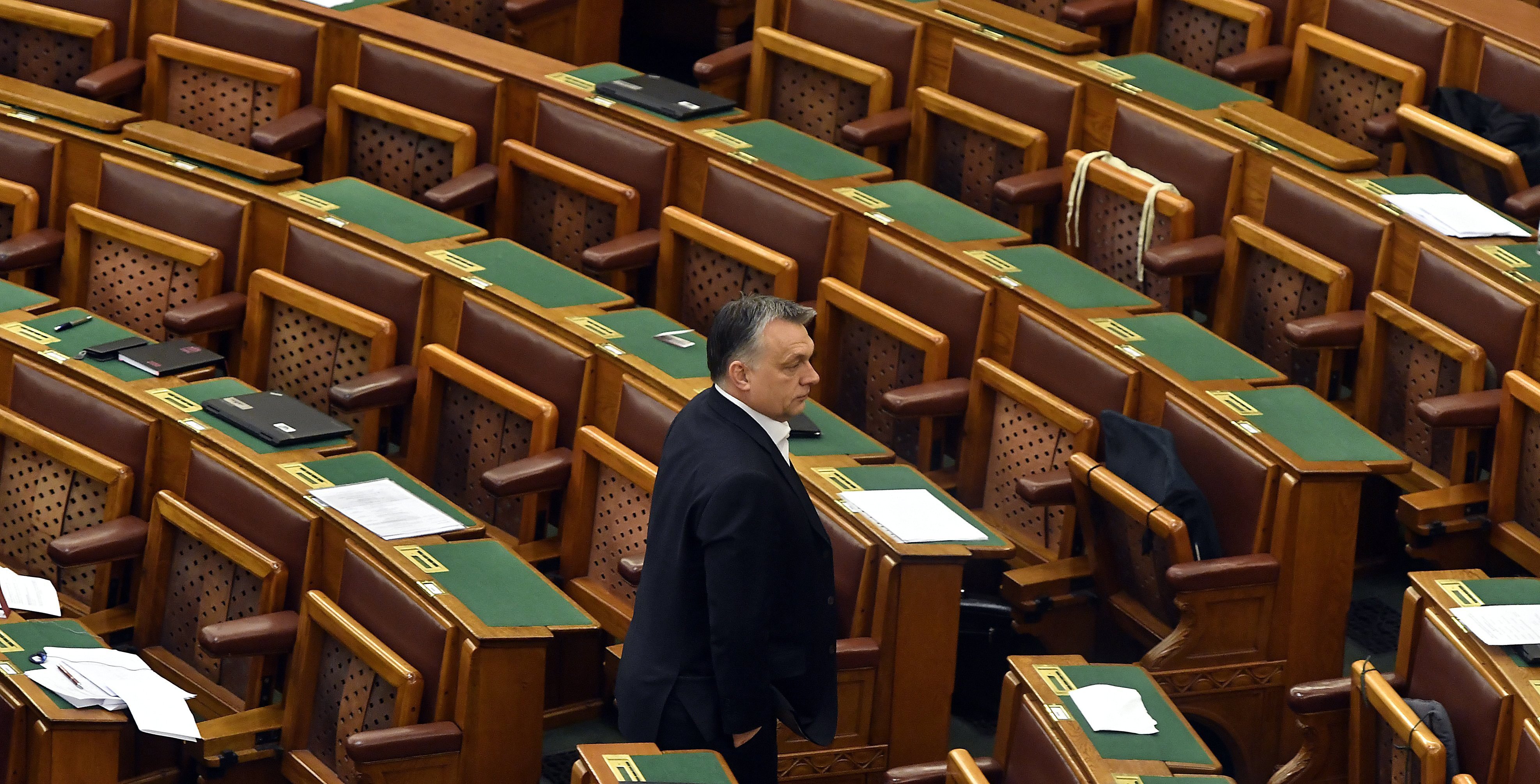 Kerülik Orbánt a vezető nyugati politikusok