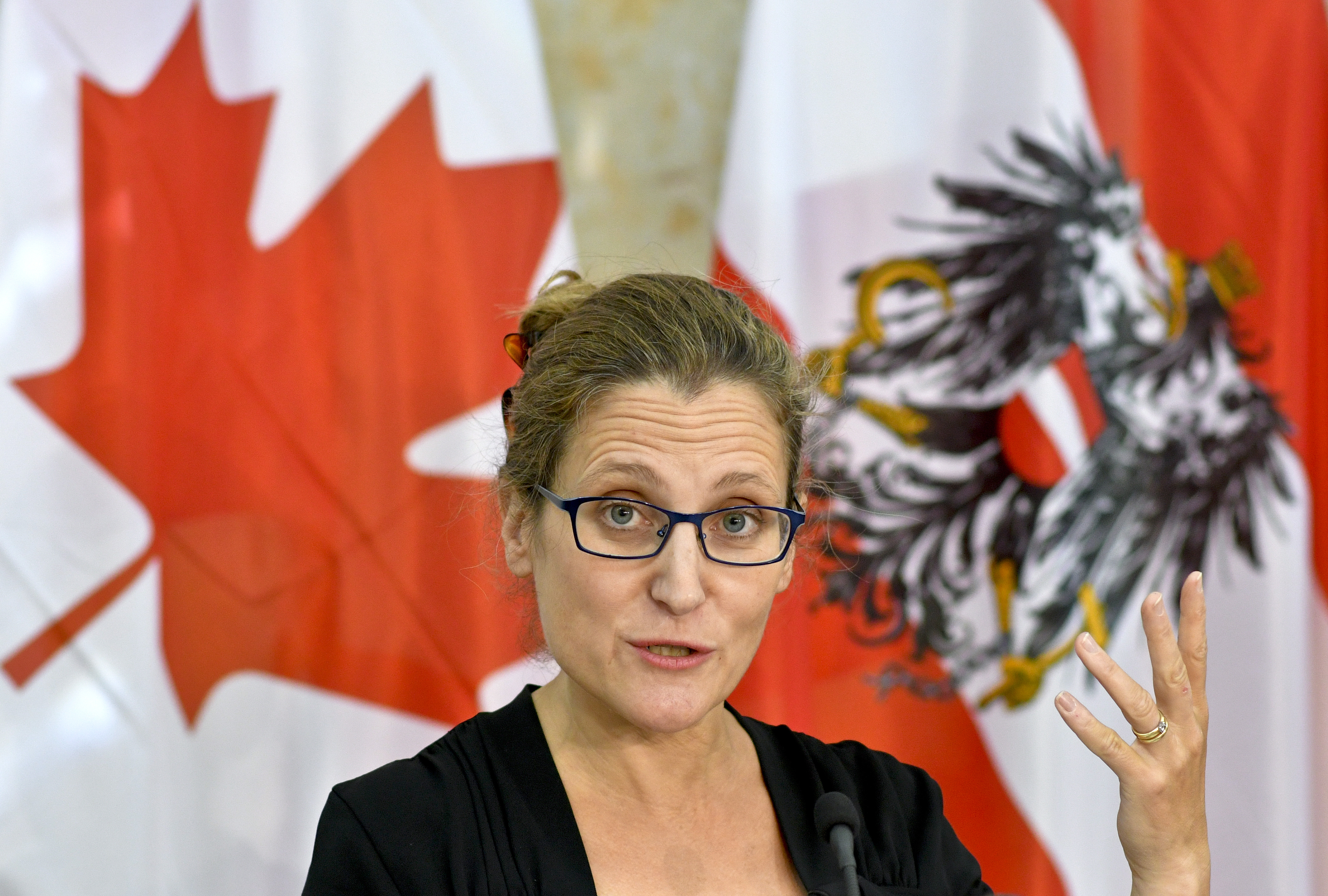Kanada külügyminiszterének elege van abból, hogy az oroszok nácinak nevezik a nagyapját