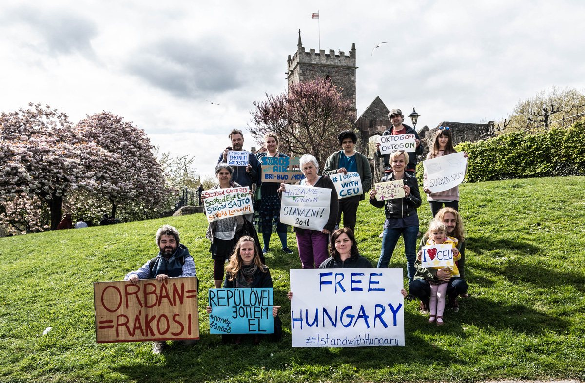 Bristoli magyarok is üzentek a kormánynak