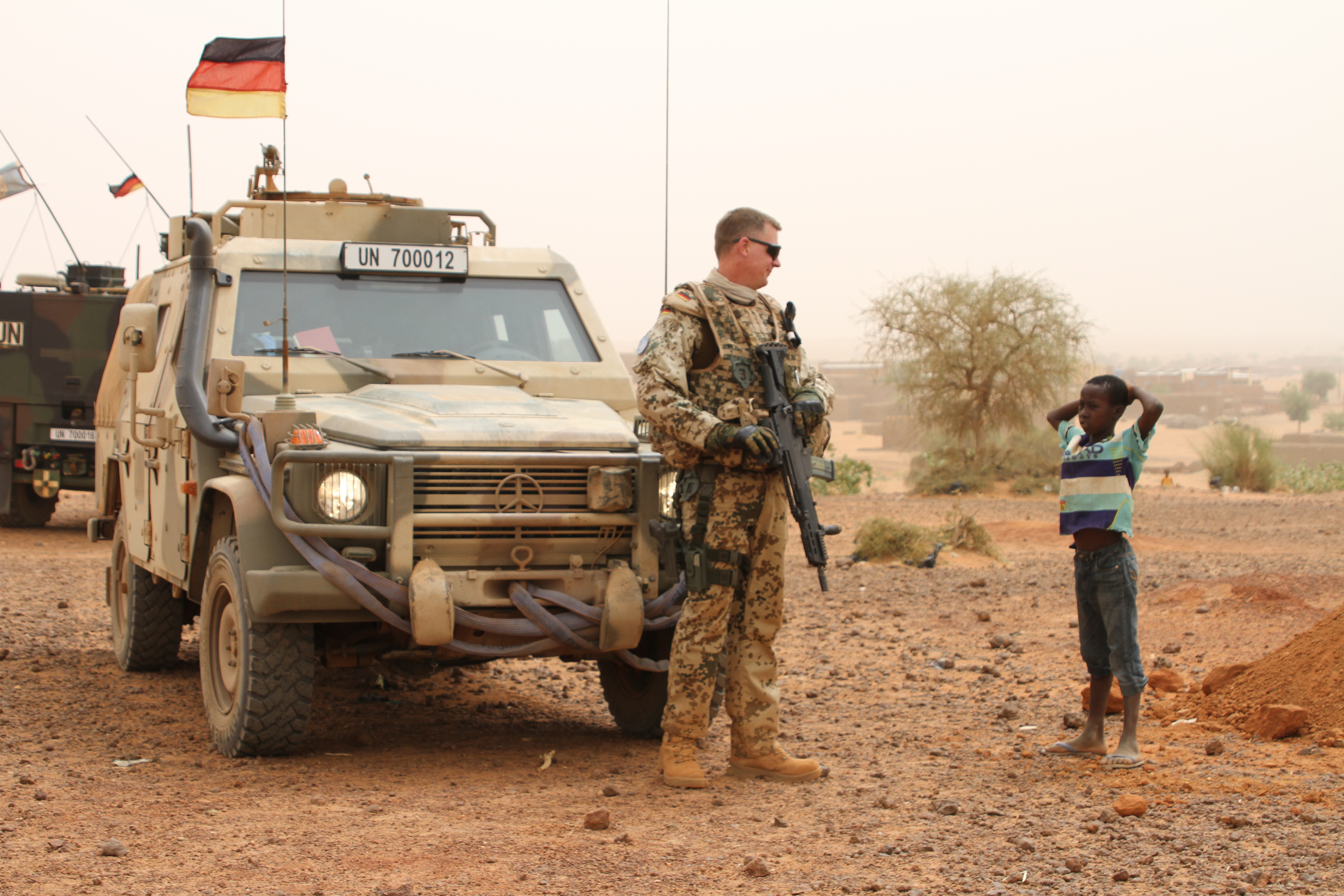 Lerobbantak a hőségtől a német hadsereg gépei Maliban