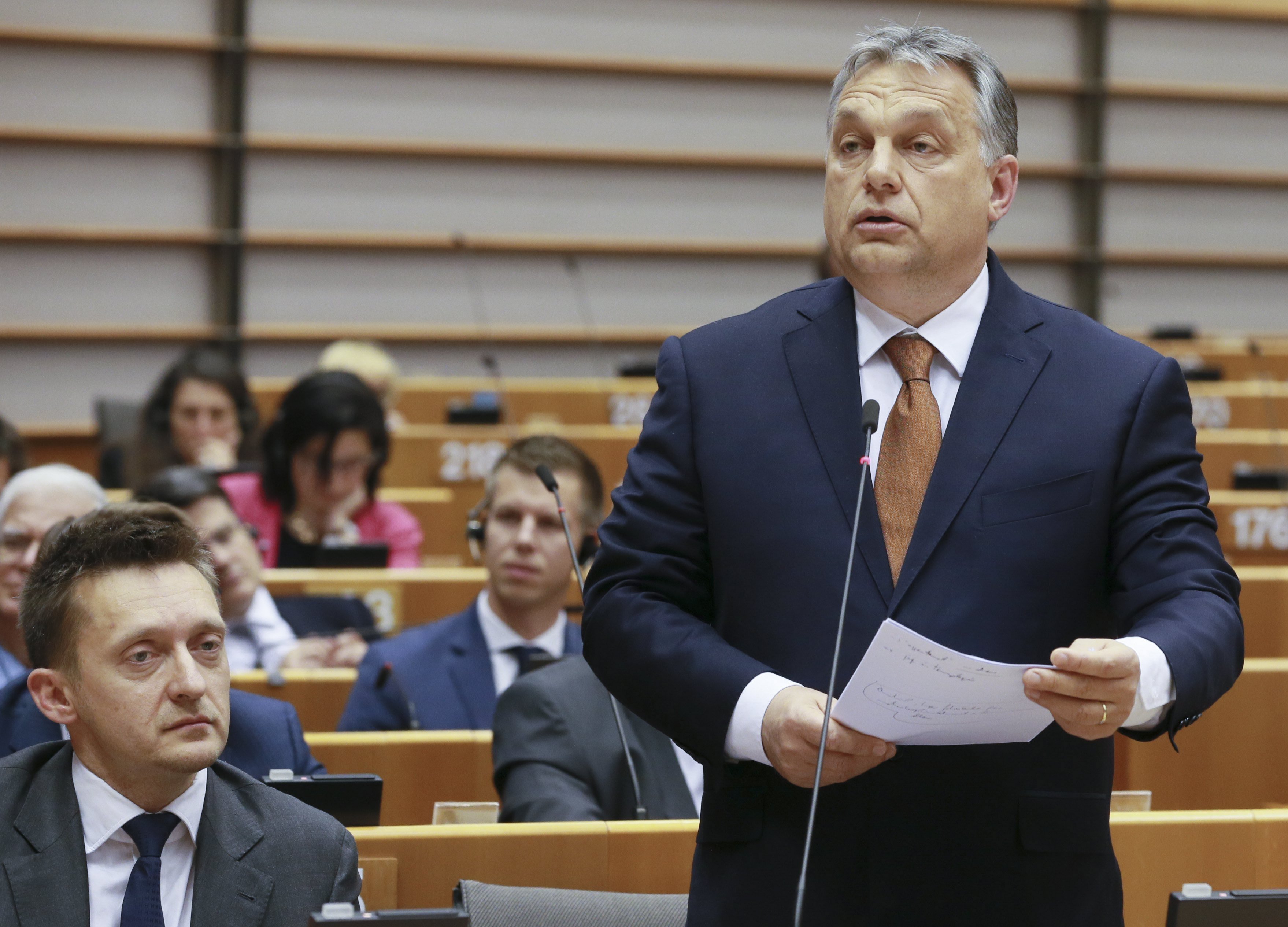 Orbán Viktor akkorát sorosozott sajtótájékoztatóján, hogy olyat még nem láttak Brüsszelben