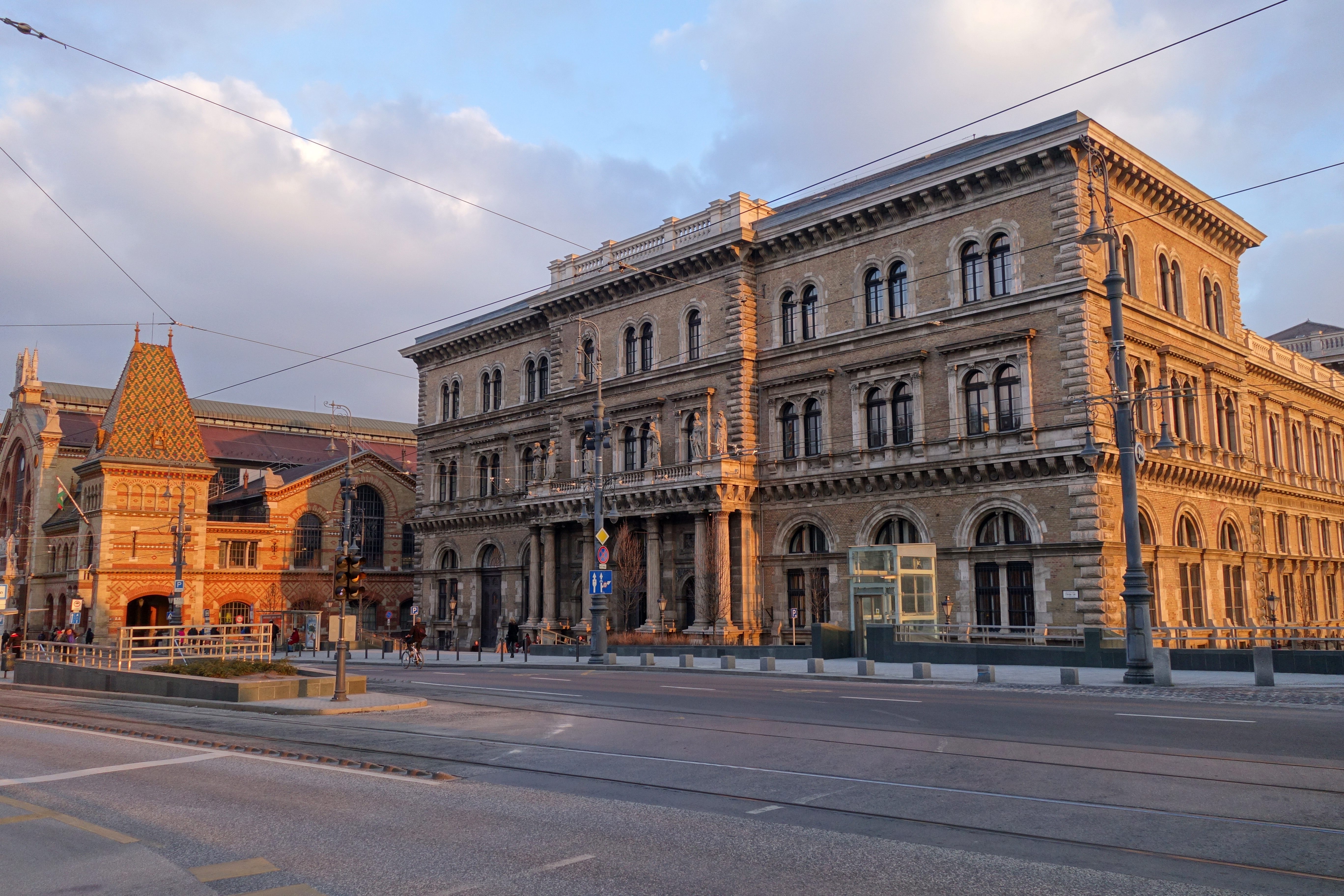 Alapjogaikat féltik a Corvinus oktatói az egyetem kommunikációs szabályozásától