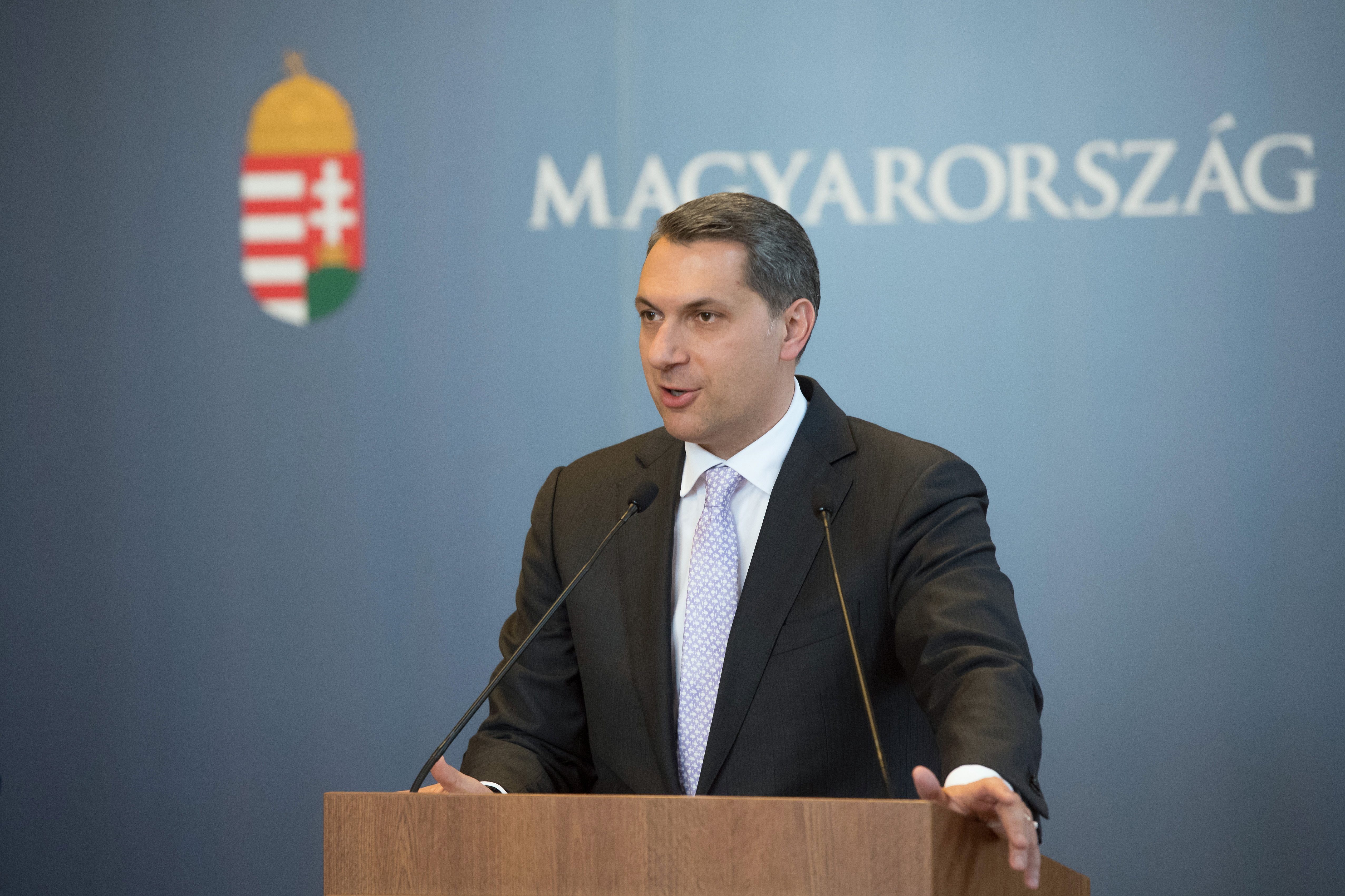 A kormány nem tervezi, hogy repülőgépet vegyen Orbán Viktornak