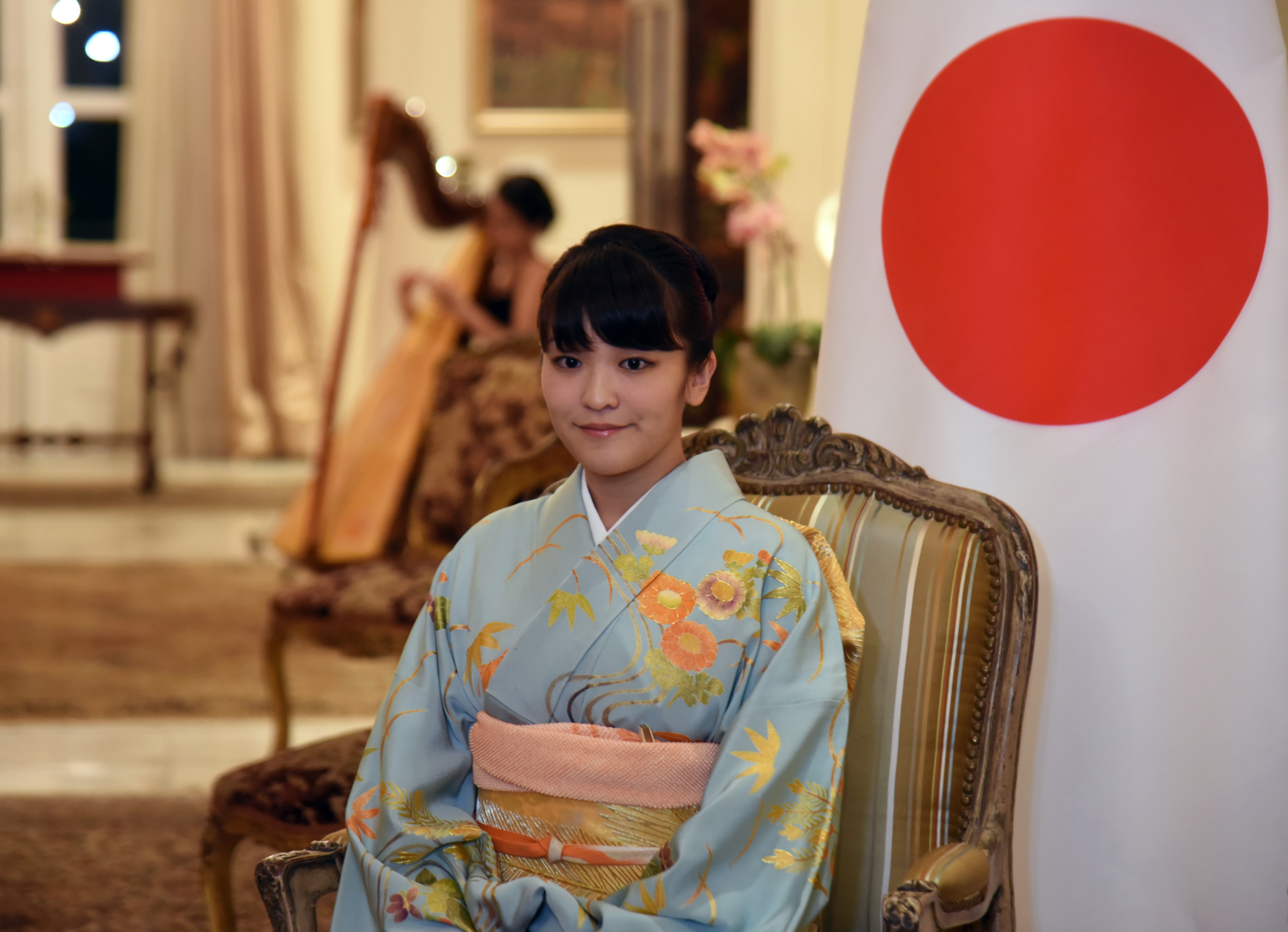 Fordított tündérmese Japánban, a szép hercegnő a szerelemért lemondott a rangjáról