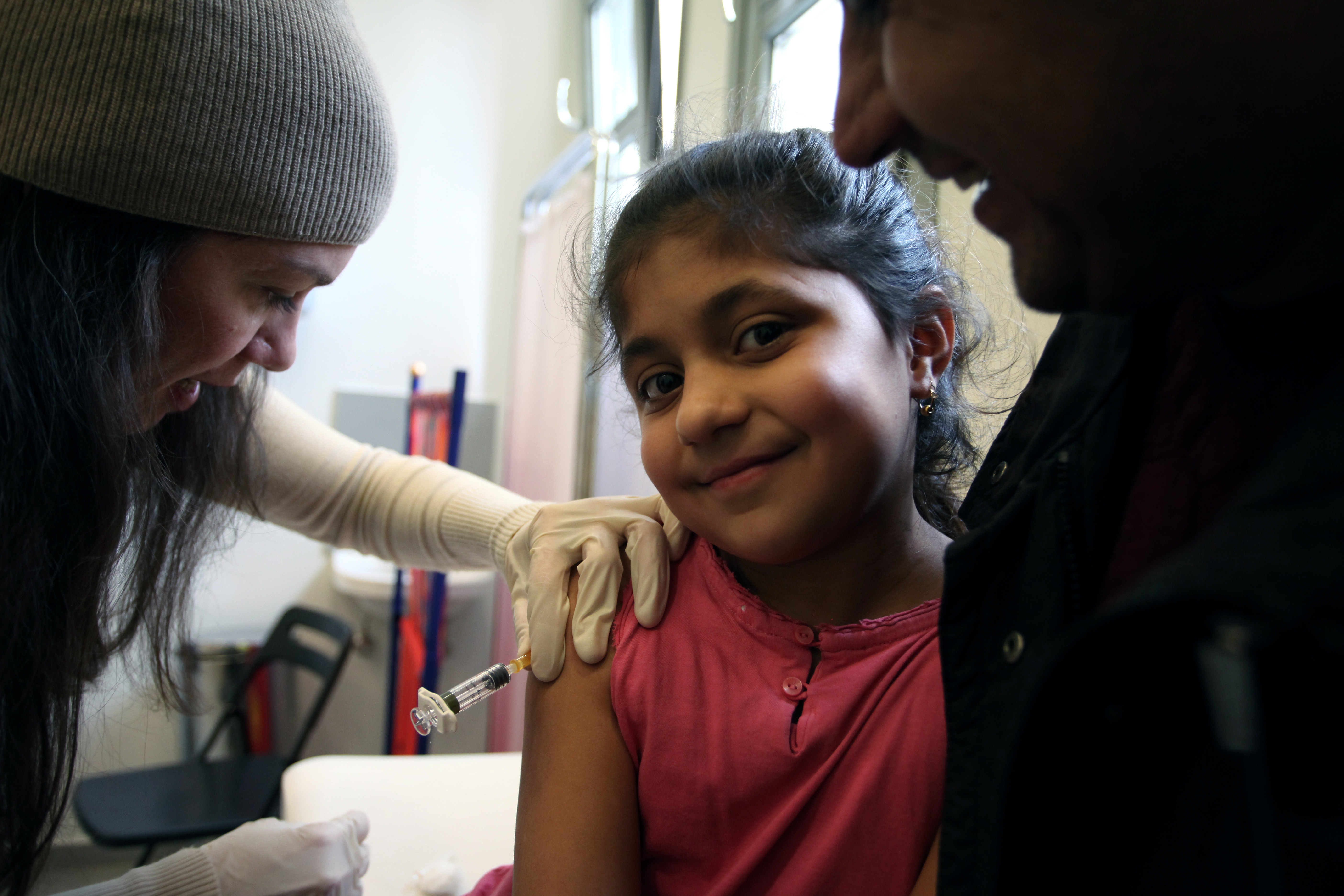Elege lett az olasz kormánynak az áltudományos hülyeségekből, és kötelezővé tették a gyerekeknek a védőoltásokat