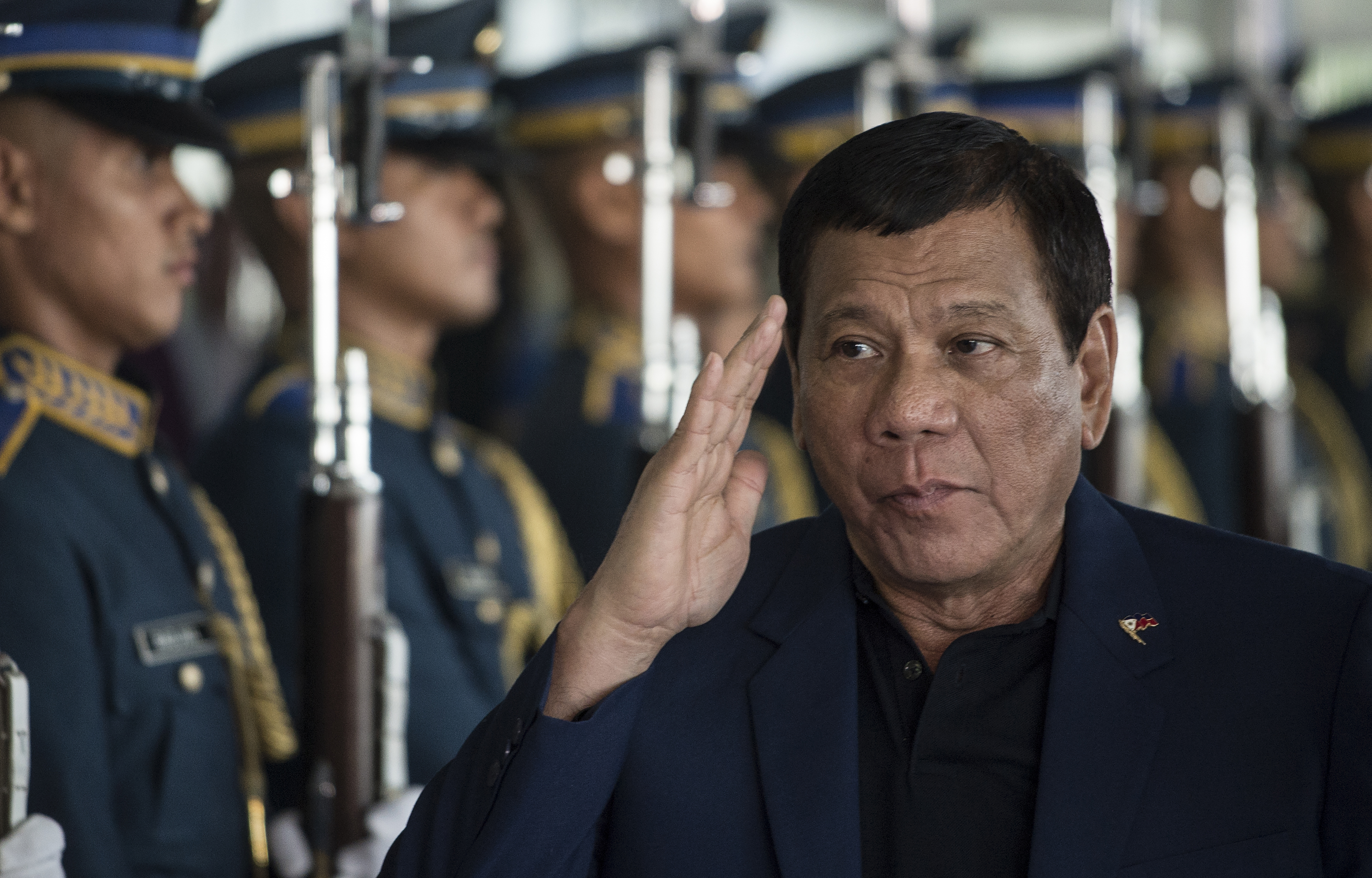 Duterte azzal indította útra katonáit, hogy büntetlenül erőszakolhatnak meg nőket