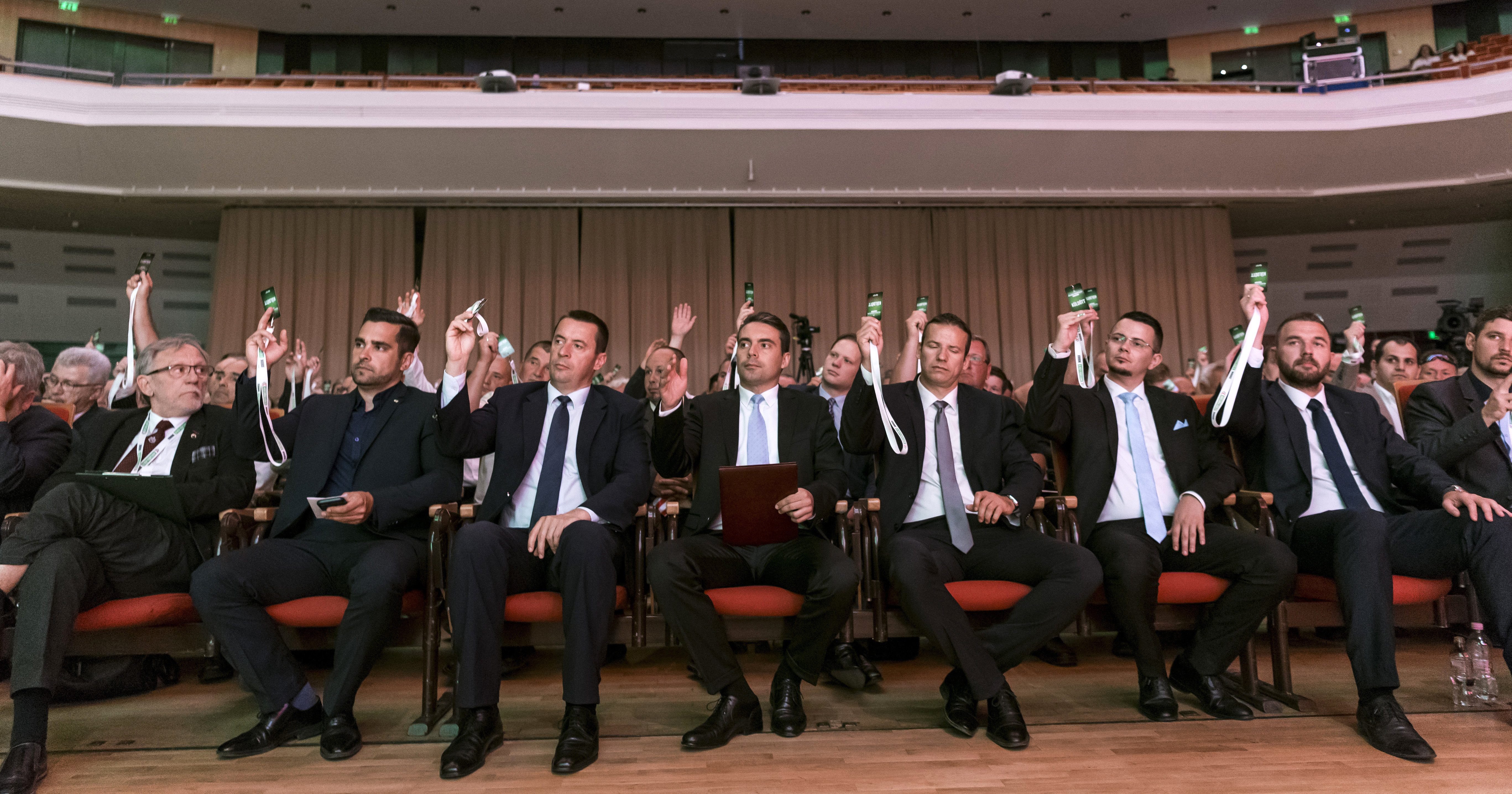Megalakult a Jobbik nyugdíjas tagozata