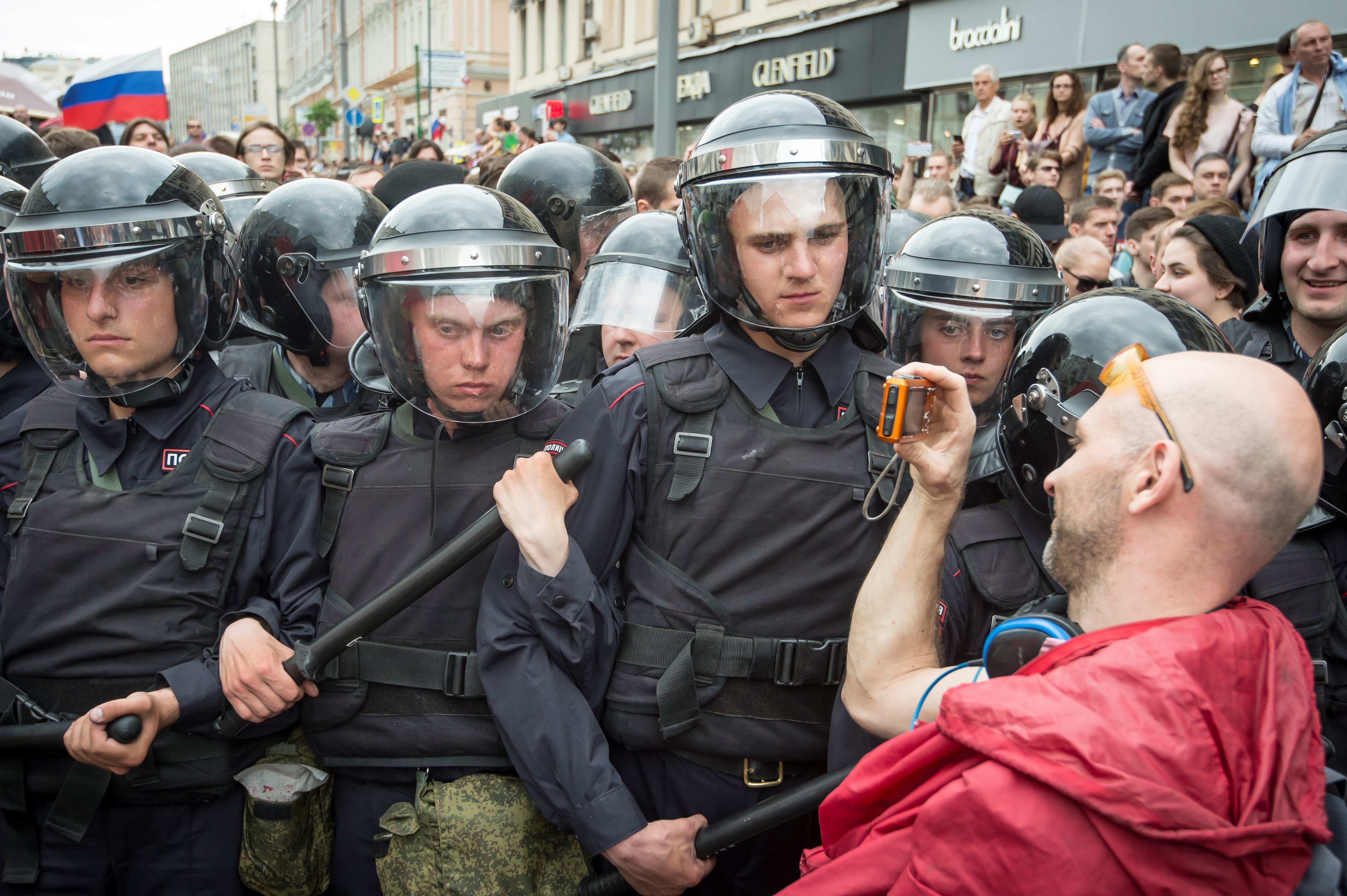 Митинг полицейских. Разгон демонстрантов в России.
