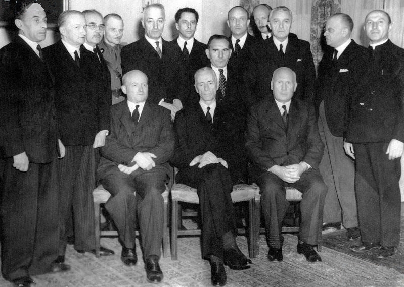 A londoni lengyel emigráns kormány 1944-ben - számos buktatója volt annak is, ha egy csoport kabinetté alakult át