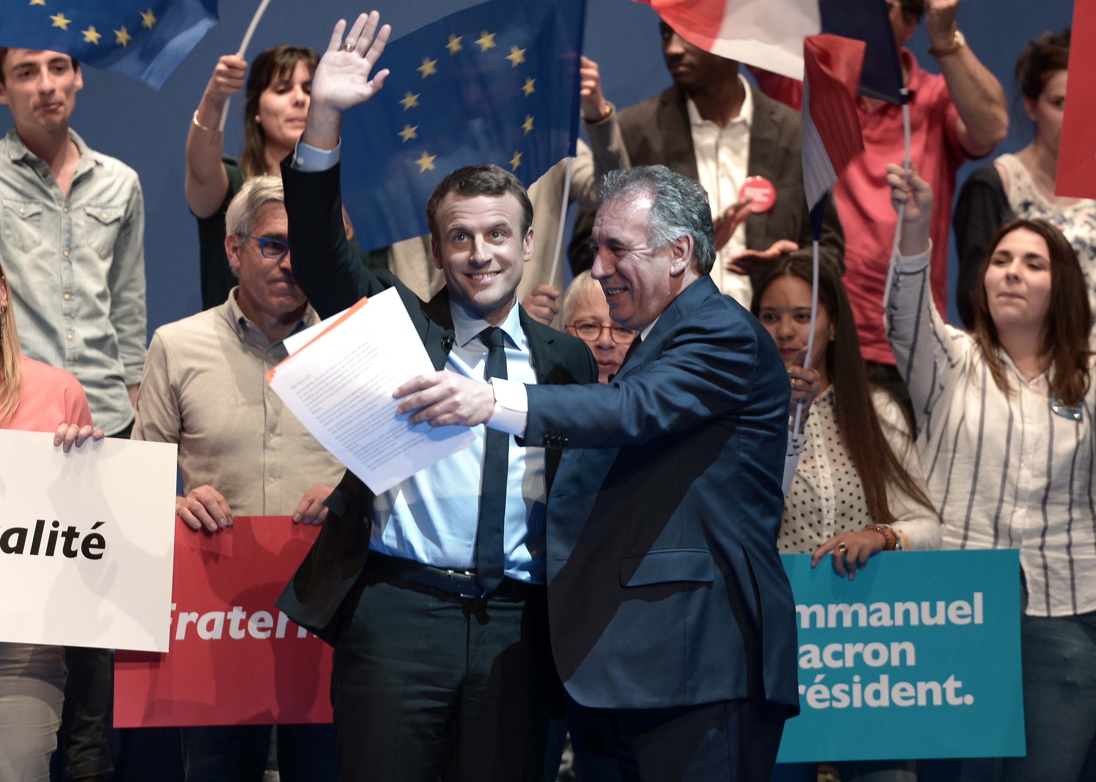 Macron szövetségese kilépett az új kormányból