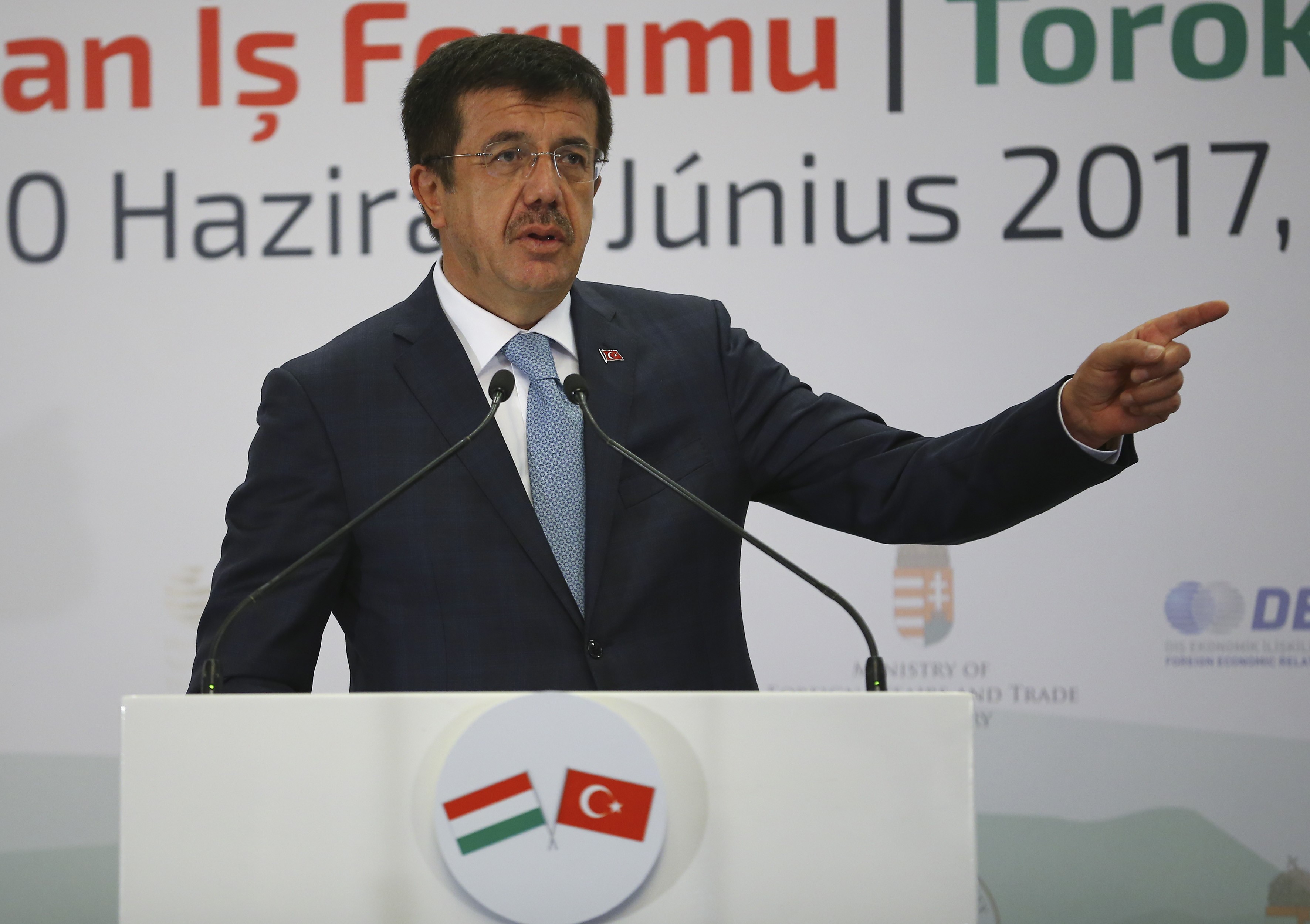 Nem engedték be Ausztriába a török gazdasági minisztert