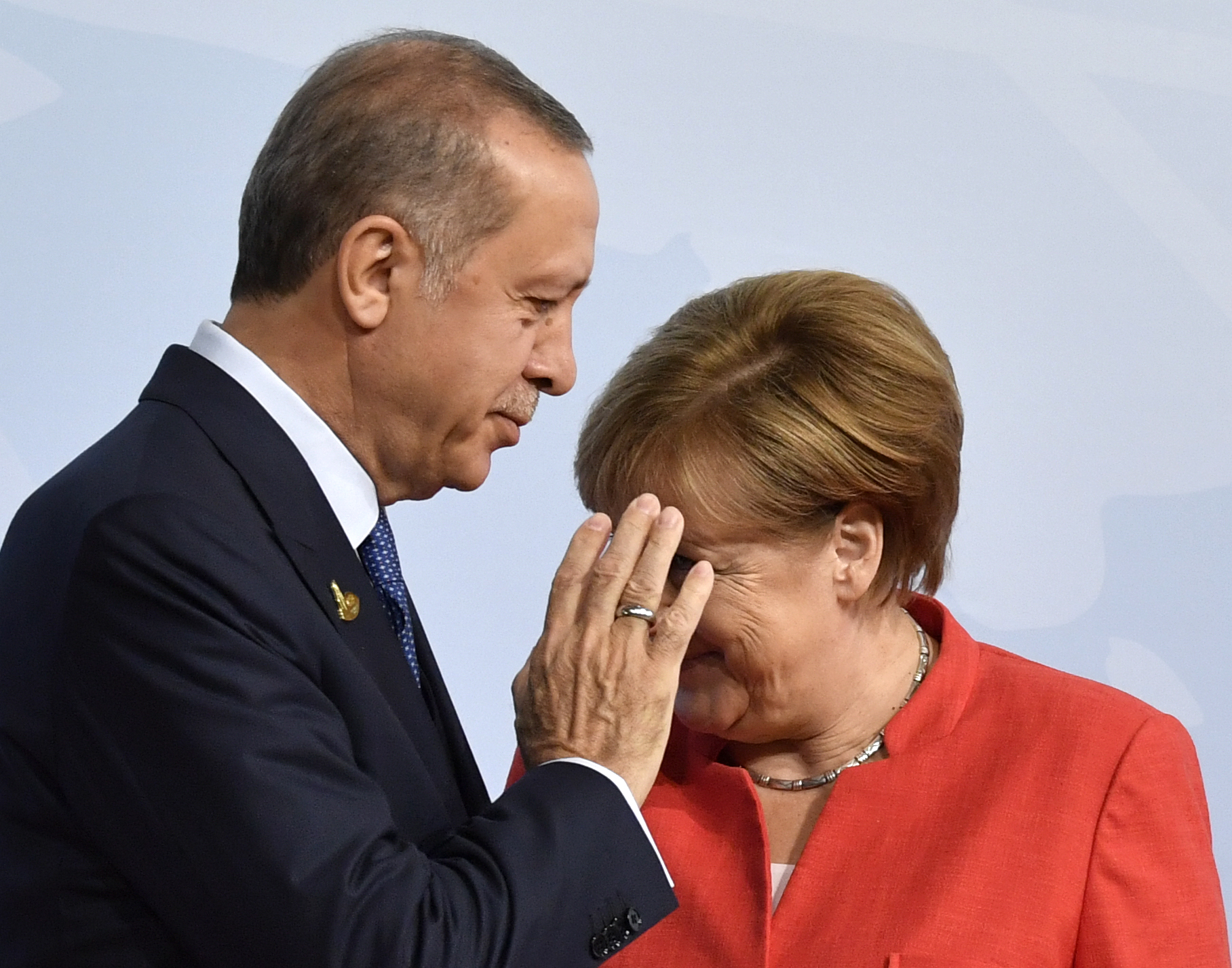 Erdogan arra biztatta a Németországban élő törököket, hogy ne szavazzanak a nagy pártokra