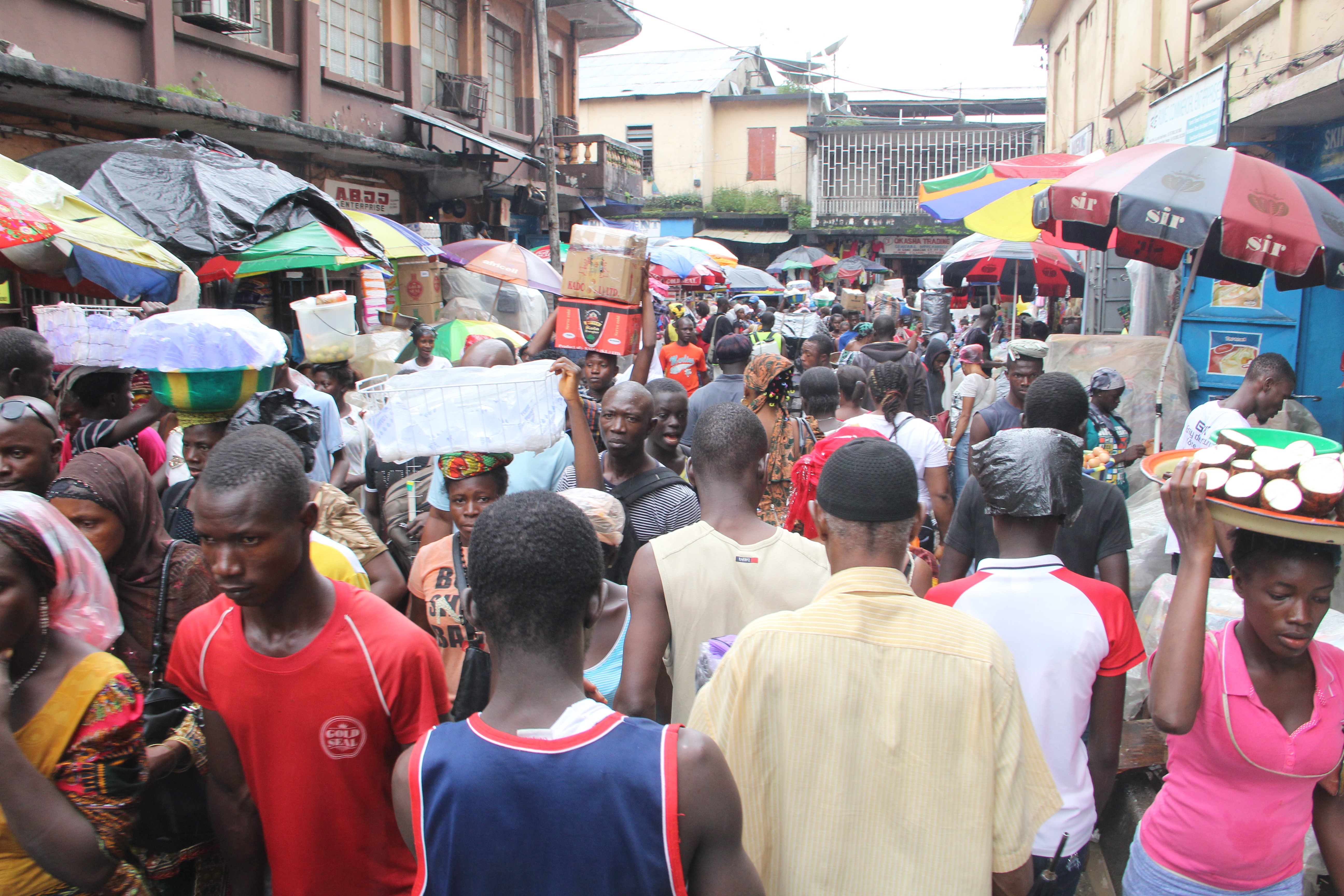 Betiltották az utcai csoportos kocogást Sierra Leone-ban, mert túl fenyegető