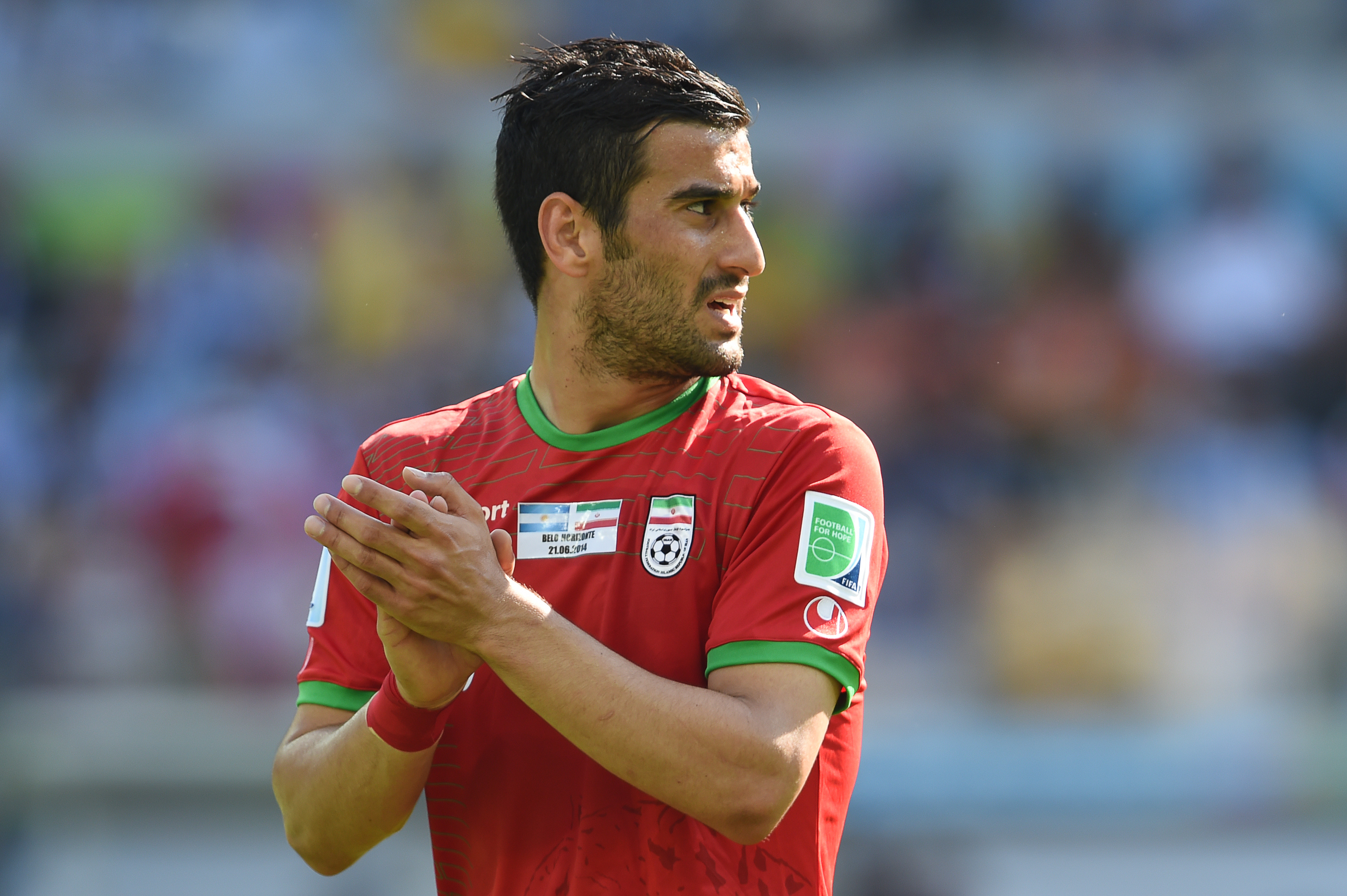 Két kulcsjátékost kizártak az iráni futballválogatottból, mert a görög klubjukban pályára mertek lépni egy izraeli csapat ellen