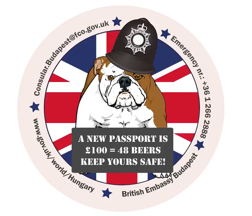 A nagykövetség videóban figyelmezteti a Szigetre érkező briteket, hogy ha nem vigyáznak az útlevelükre, 48 sör árát bukhatják el