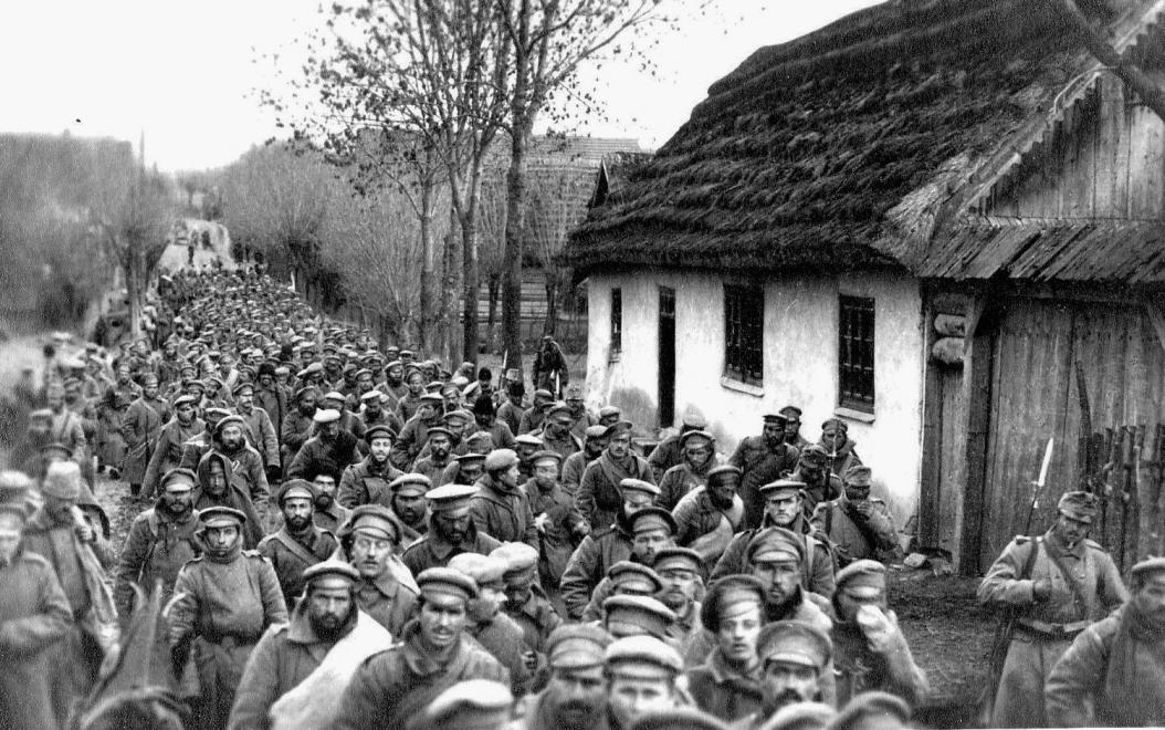 Orosz hadifoglyok menete 1916-ban