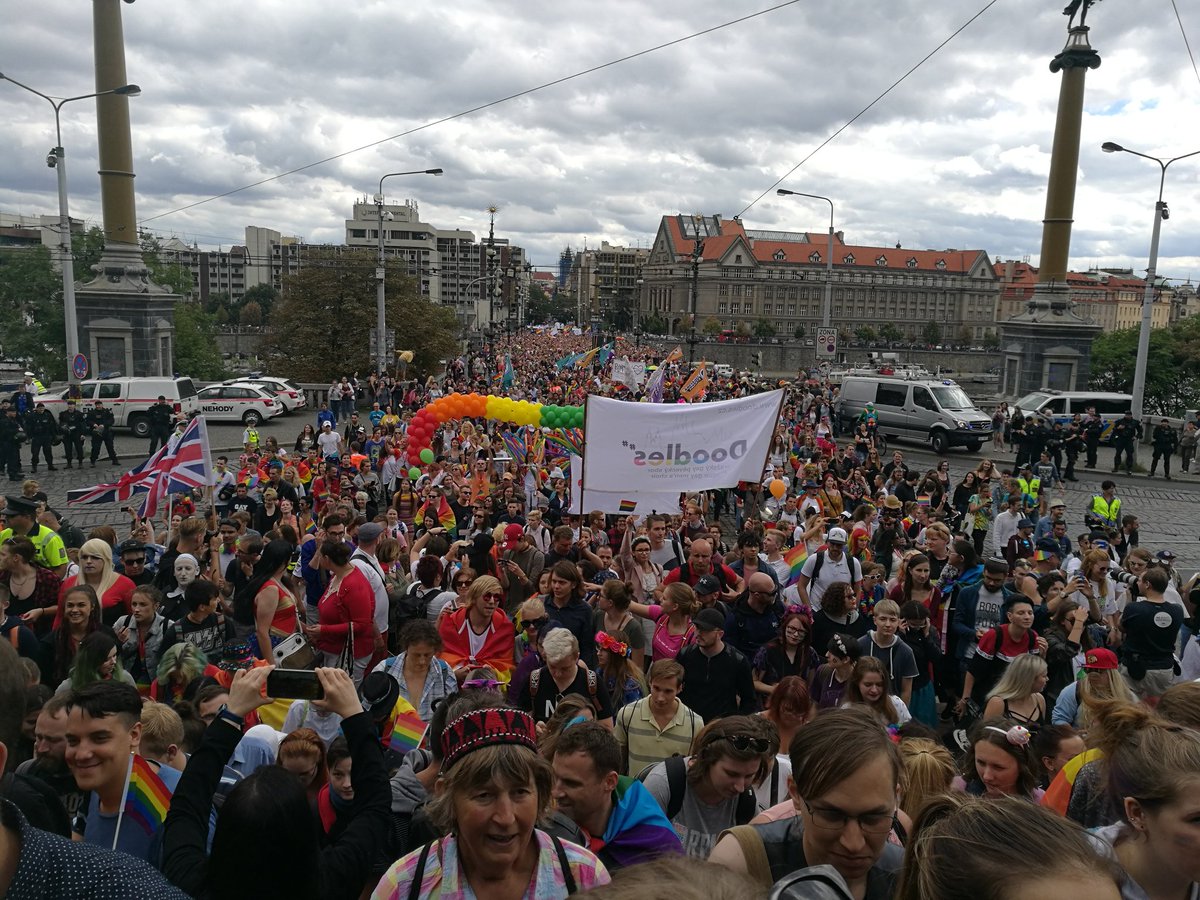 A főpolgármester vonult a prágai Pride élén