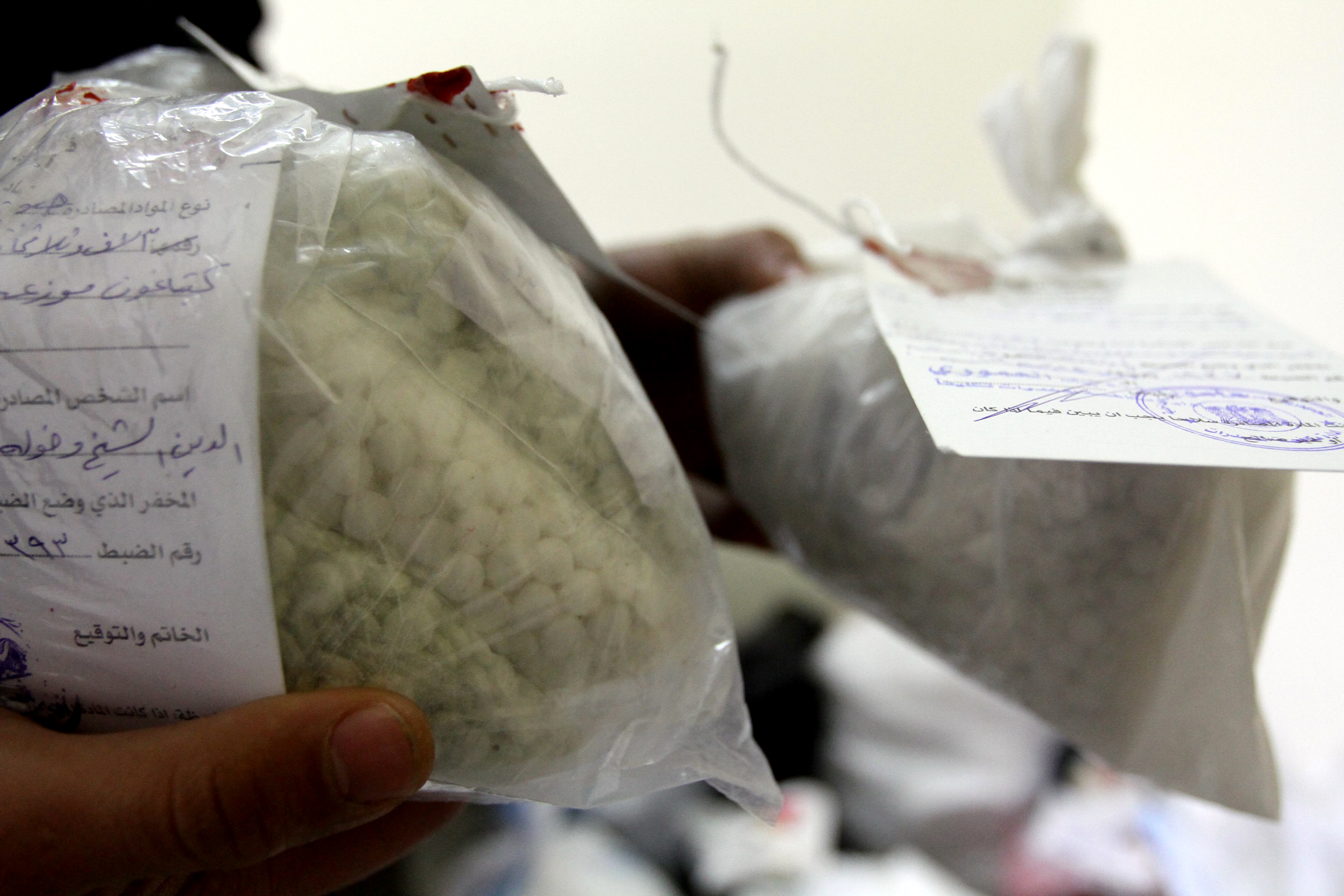 Az amfetaminnál durvább hatása lehet annak a drognak, amit az Iszlám Állam terroristái is fogyasztanak