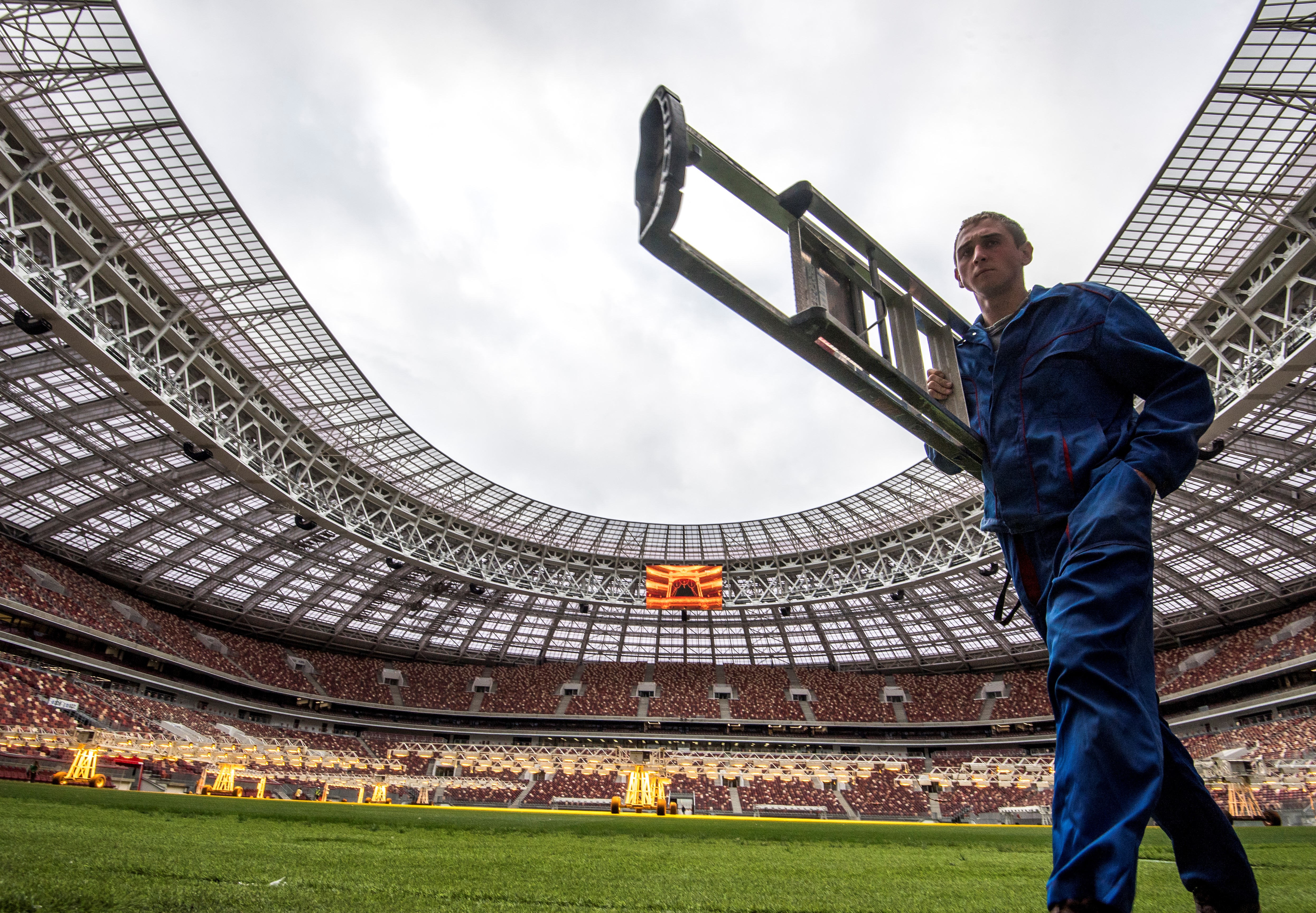 Az oroszok olcsóbban megépítették a 2018-as vébé fő stadionját, mint amennyit a magyar állam a Puskásra költ