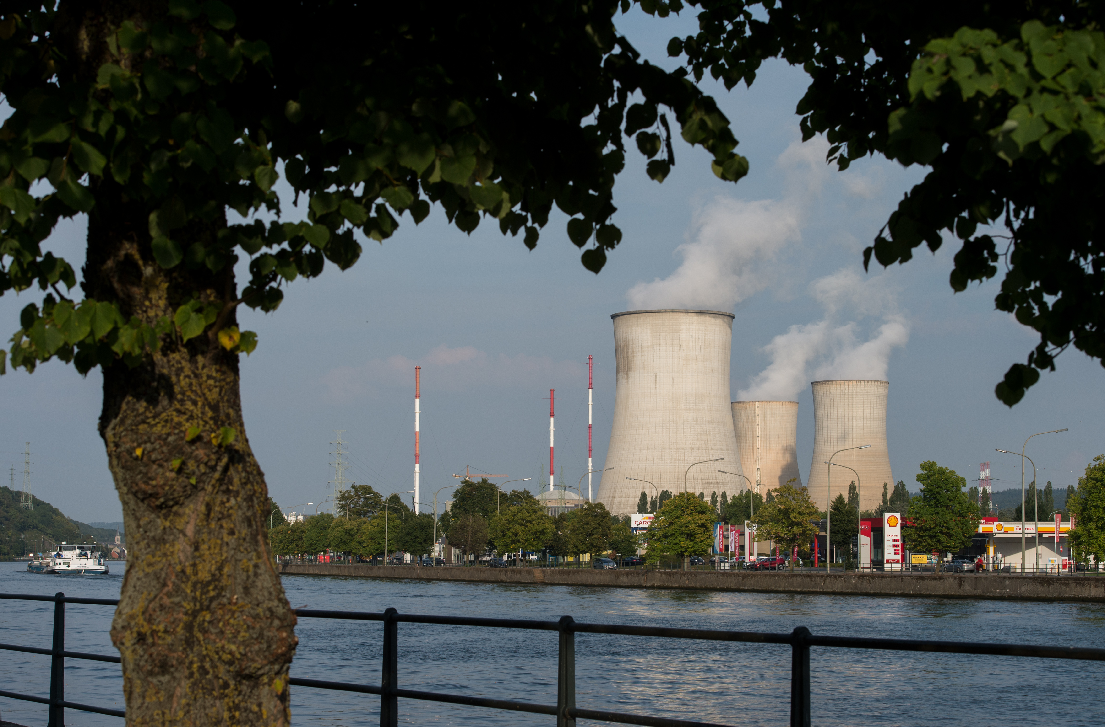 Egy német városban annyira tartanak a közeli belga atomerőműtől, hogy ingyen osztogatják a jódtablettákat