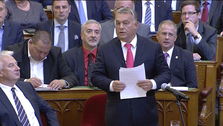 Orbán Vonának: „A kormányzáshoz komolyabb eszközök kellenek, mint egy szemöldökcsipesz”
