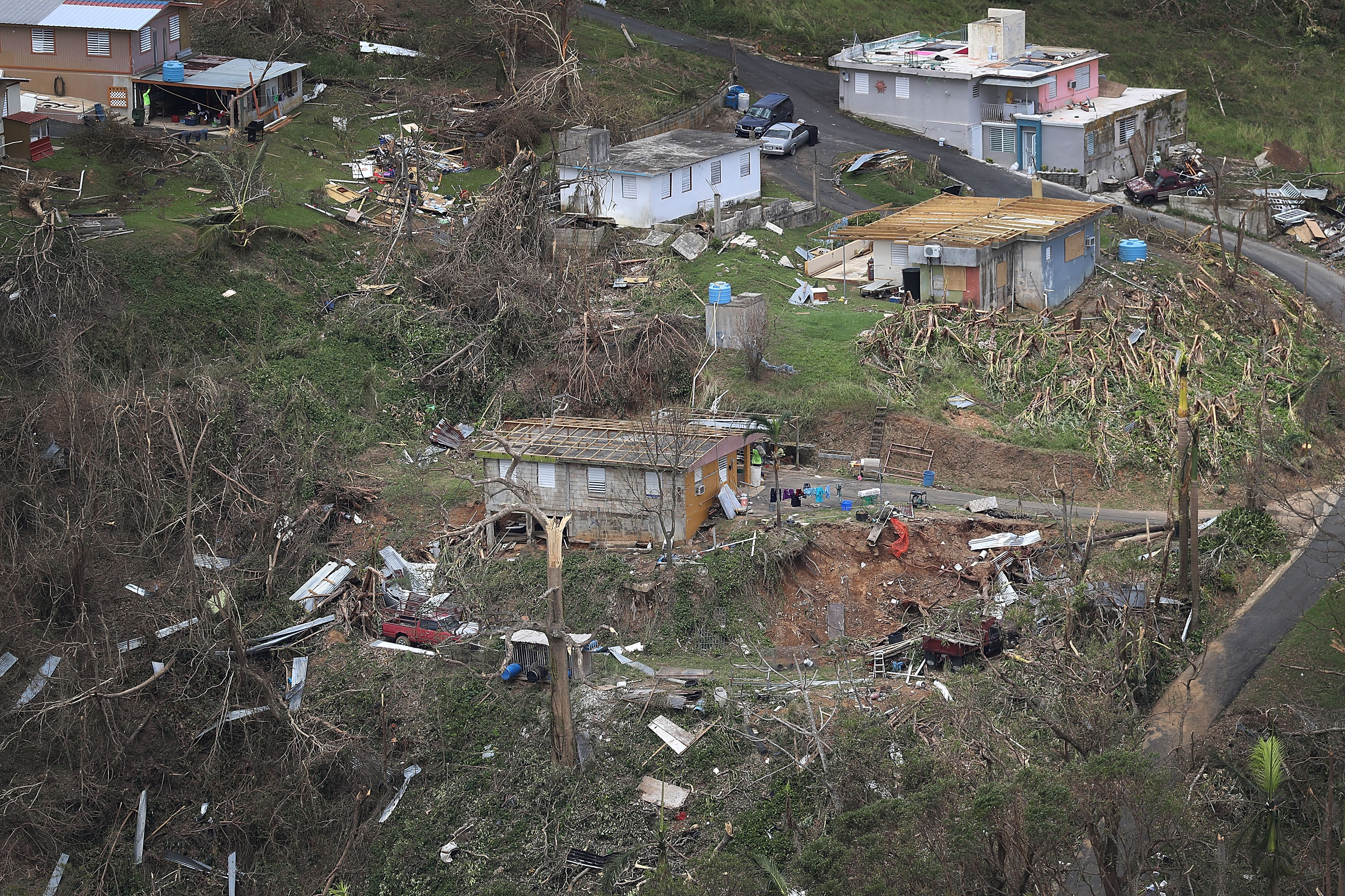 Puerto Ricóban menesztették a katasztrófavédelem vezetőjét, miután találtak egy kiosztatlan segélycsomagokkal teli raktárat