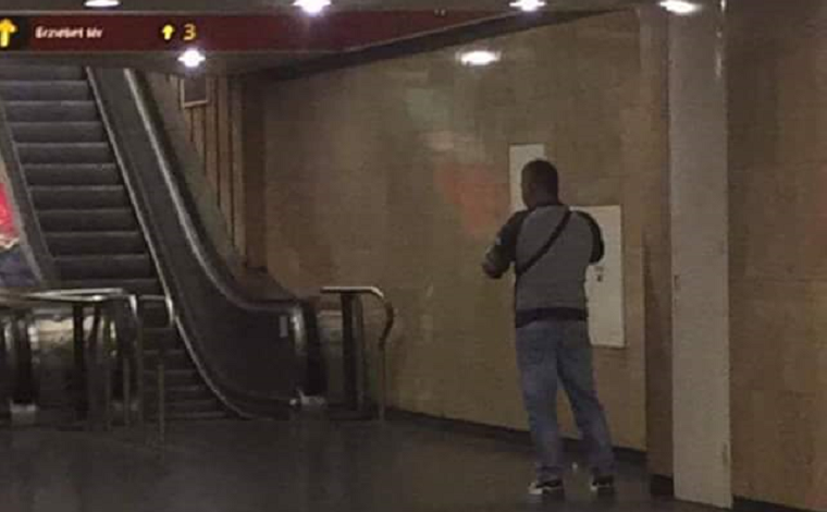 Álellenőrnek hitték az ellenőrt a Deák téri metróban
