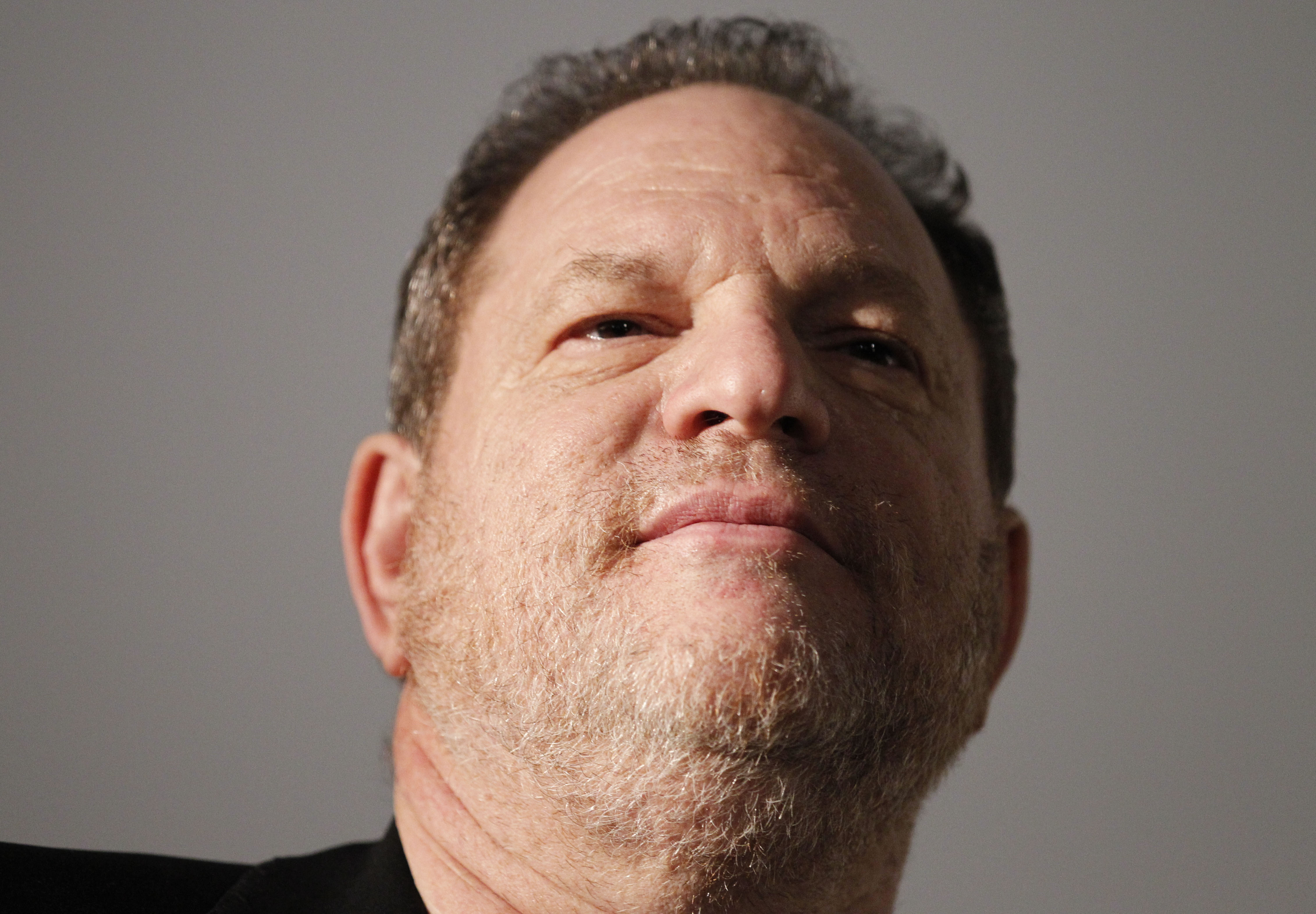 Felfüggesztette Harvey Weinstein tagságát a Brit Filmakadémia