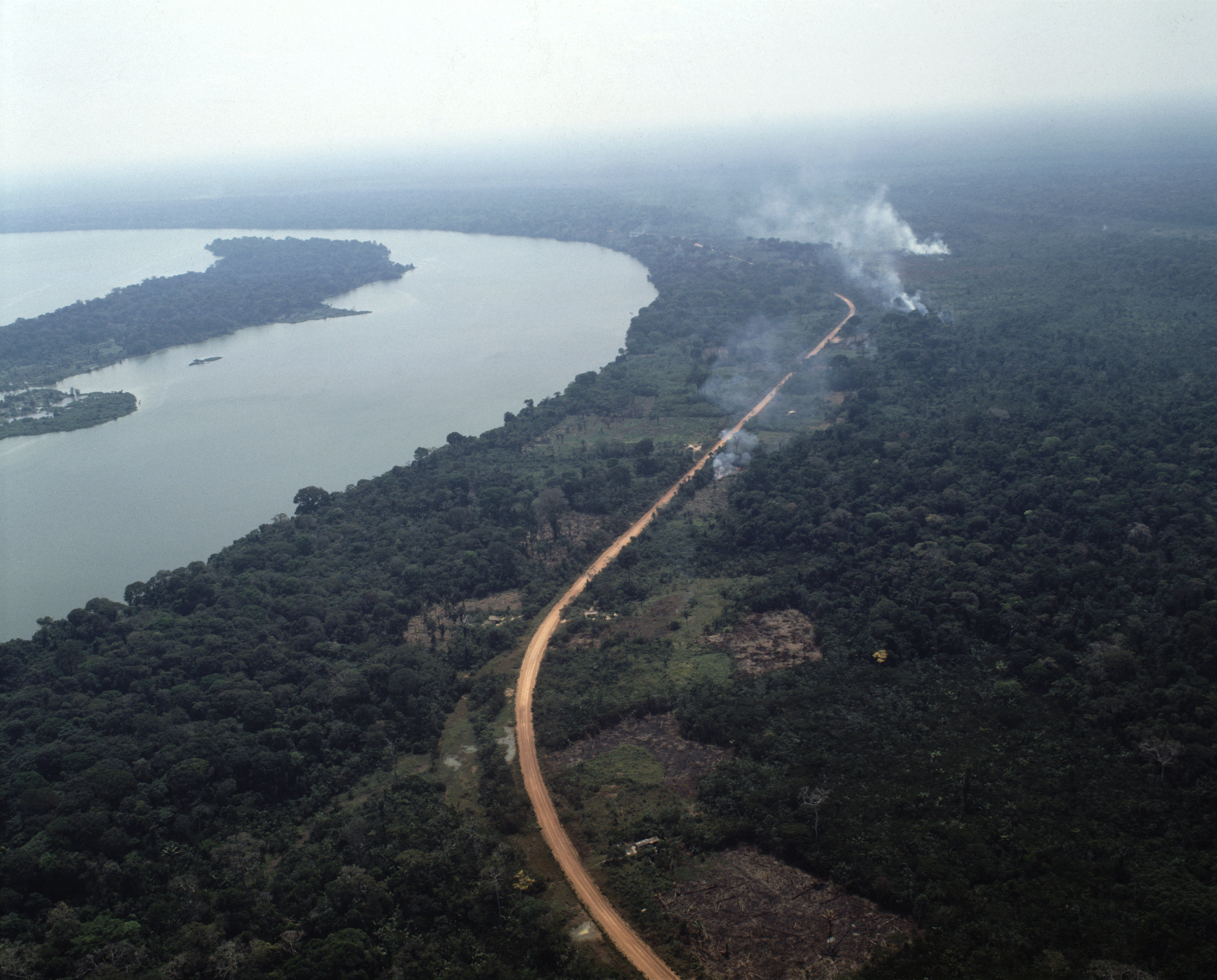 Nem tetszett a brazil aranybányászoknak, hogy az állam korlátozza őket, felgyújtották a környezetvédelmi hatóság irodáit