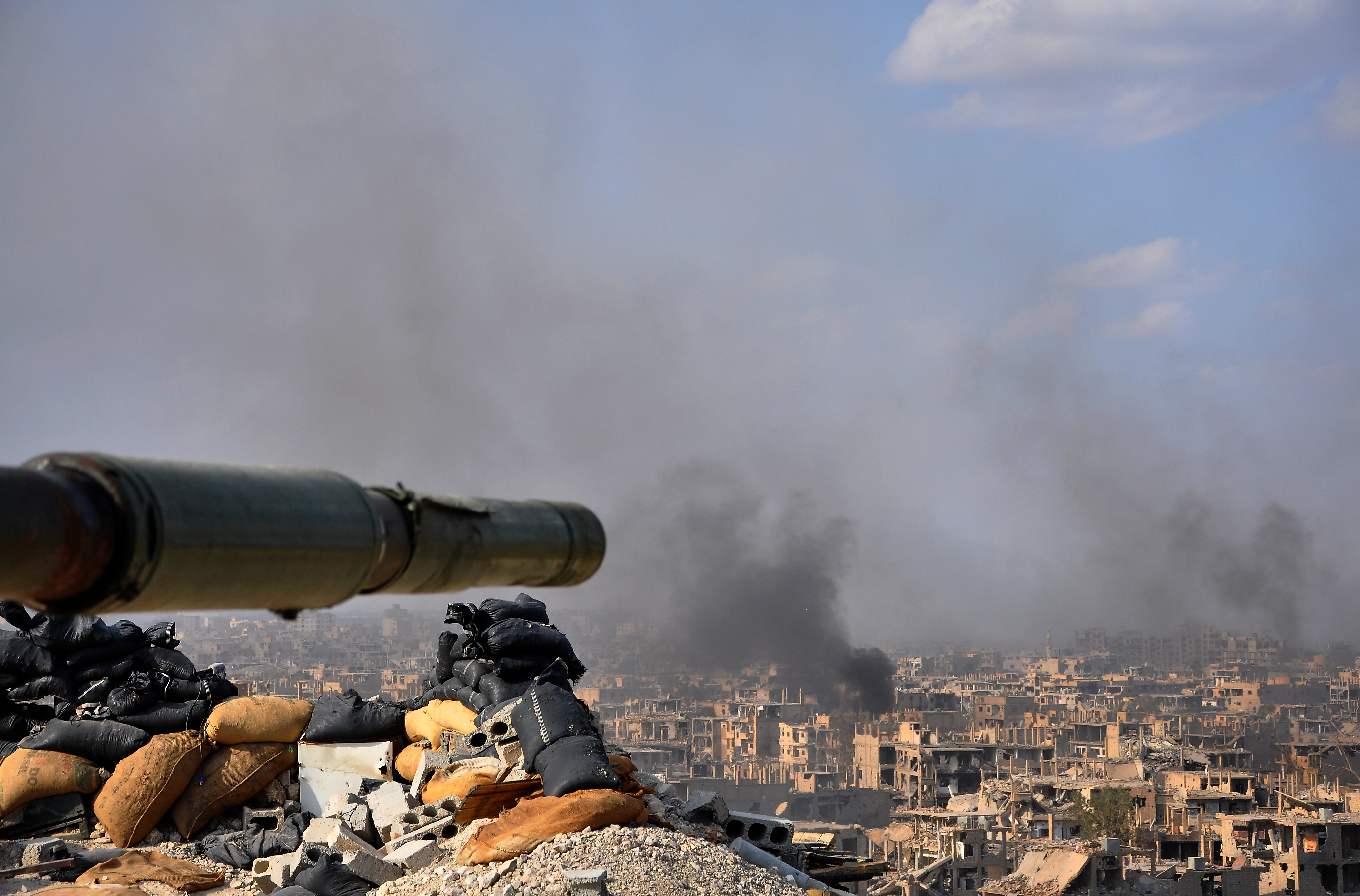 A szír kormányhadsereg bevette az ISIS utolsó végvárát, Deir az-Zort