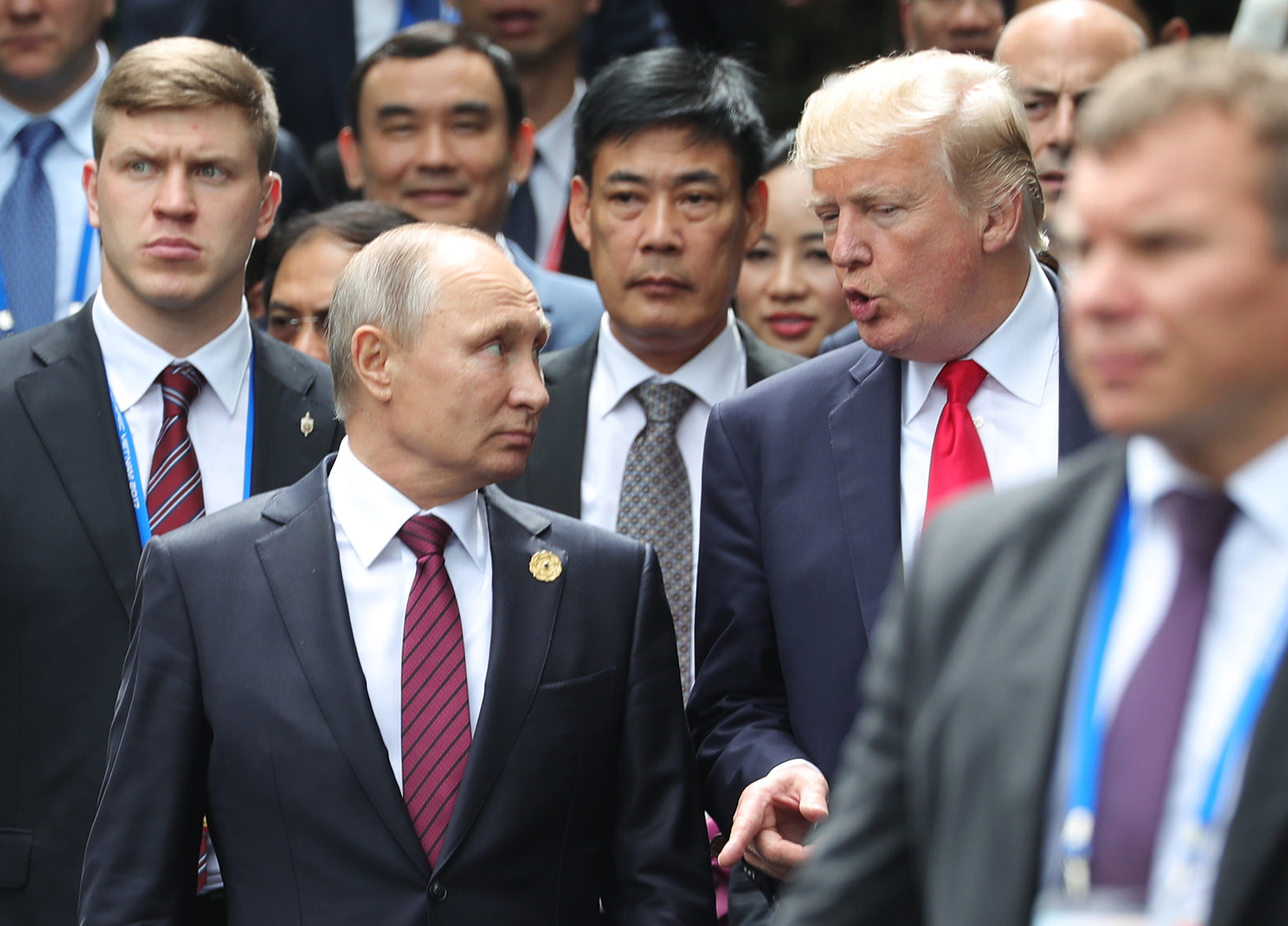 Trump Vietnamban beszélgetett el Putyinnal