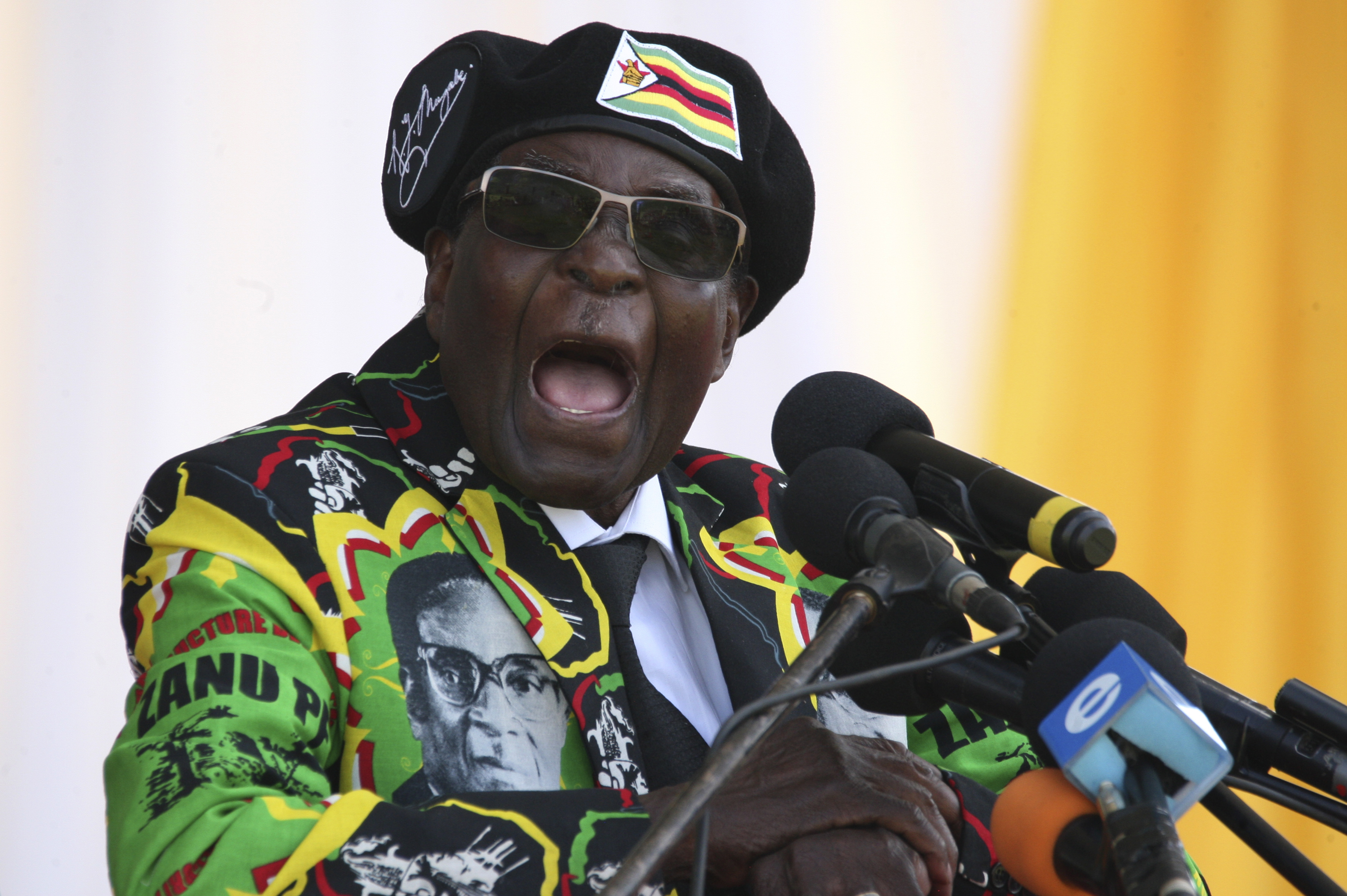 Őrizetbe vették Robert Mugabe zimbabwei elnököt