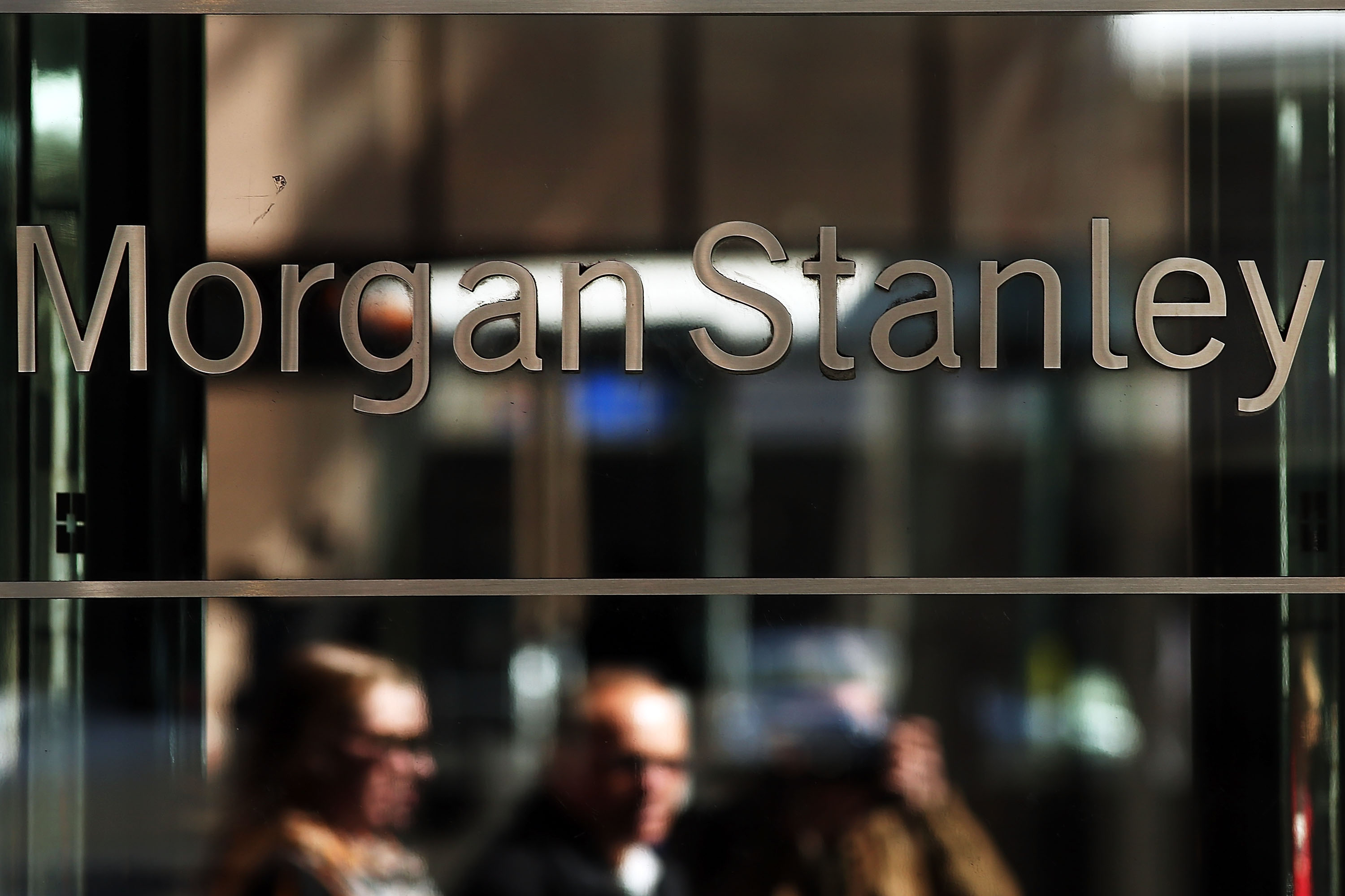 Kiborgok segítik januártól a Morgan Stanley befektetési tanácsadóit
