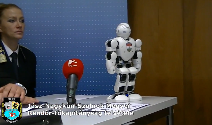 Itt a magyar robotzsaru