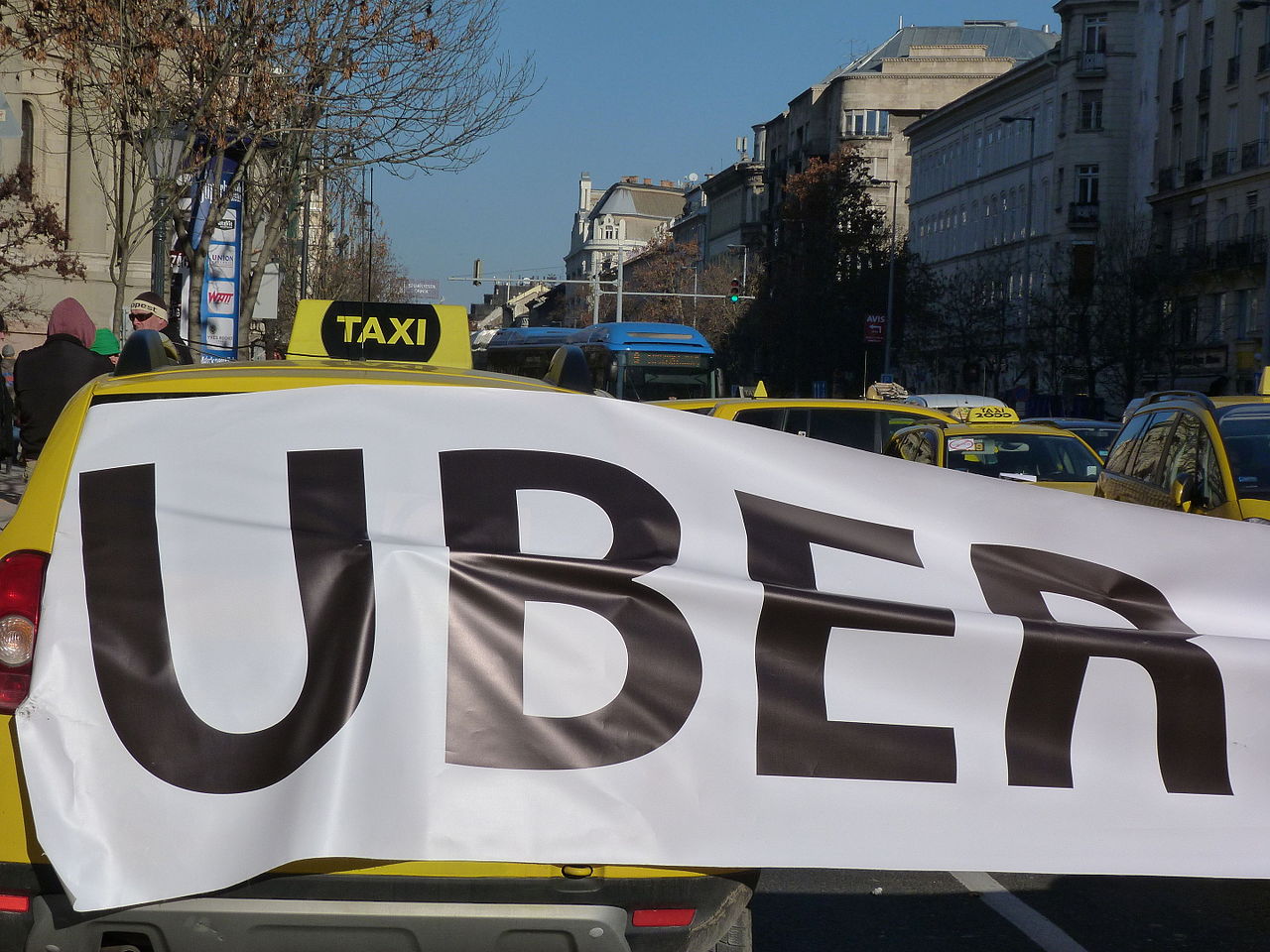 Házimunka elvégzésével is meg lehet bízni az Uber sofőrjeit a jövőben