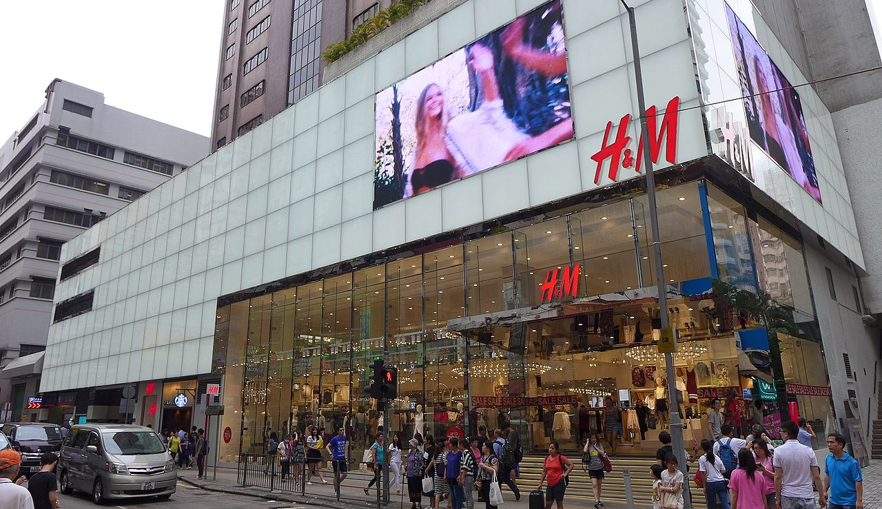 Világszerte 170 üzletet zár be a H&M