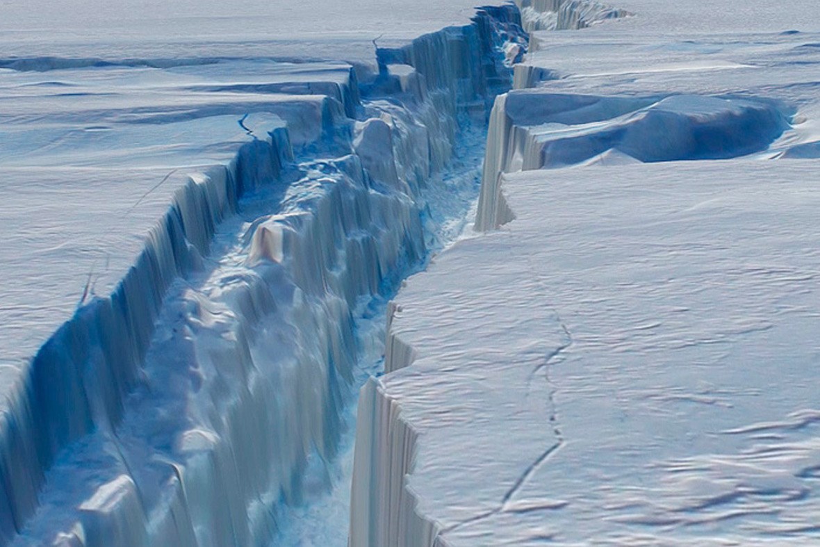 Egyre kiszámíthatatlanabb az Antarktisz gleccsereinek viselkedése, százmilliók kerülhetnek veszélybe