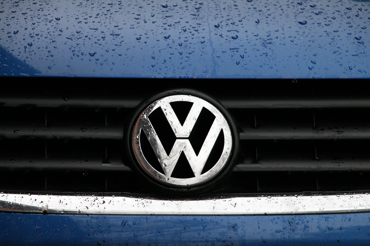 Hét év börtönre ítélték Amerikában a Volkswagen egyik vezetőjét az emissziós csalás miatt