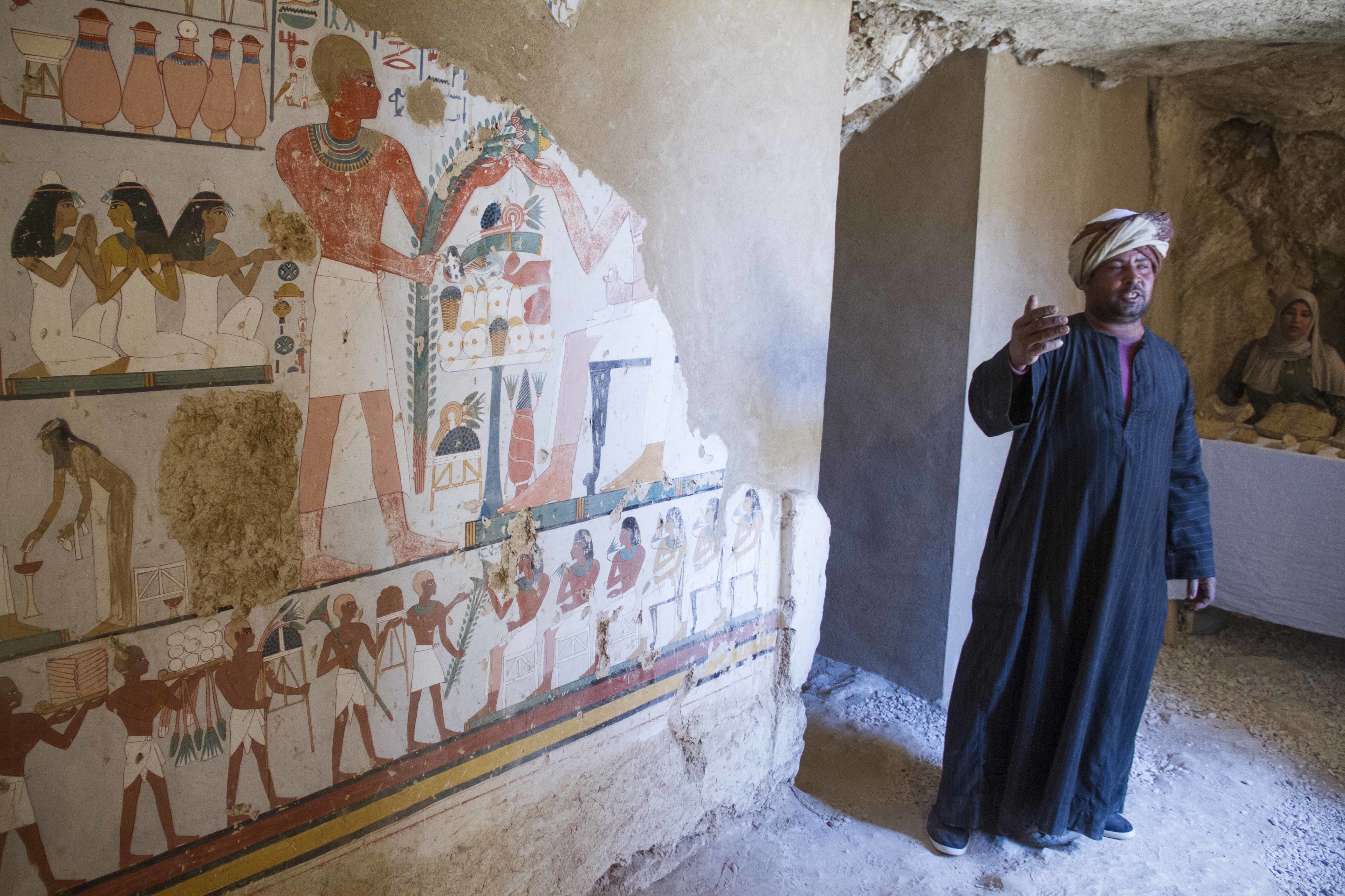 Eddig sosem látott sírkamrákról közölt képeket Egyiptom